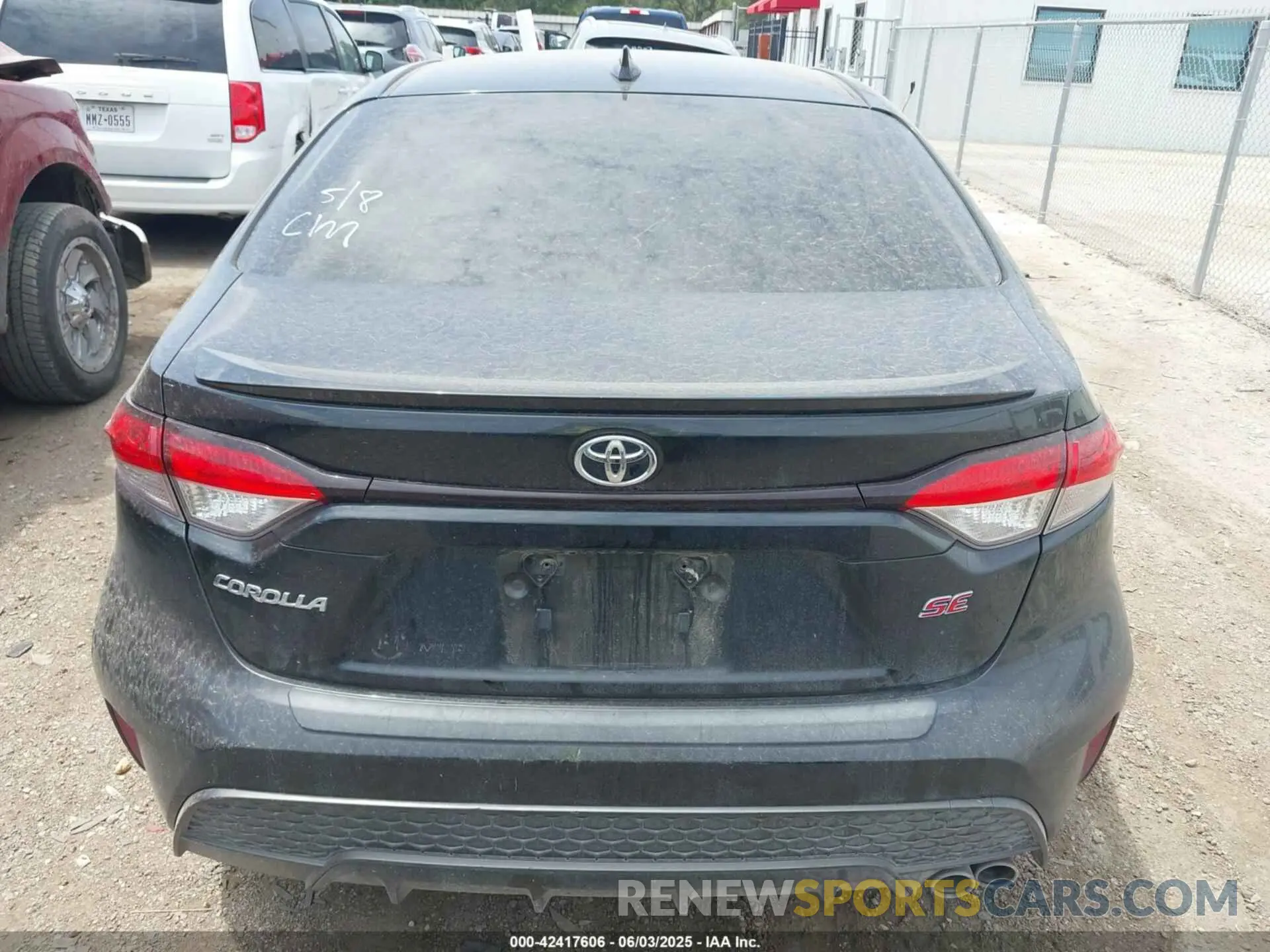 15 Photograph of a damaged car JTDS4RCE9LJ005639 TOYOTA COROLLA 2020