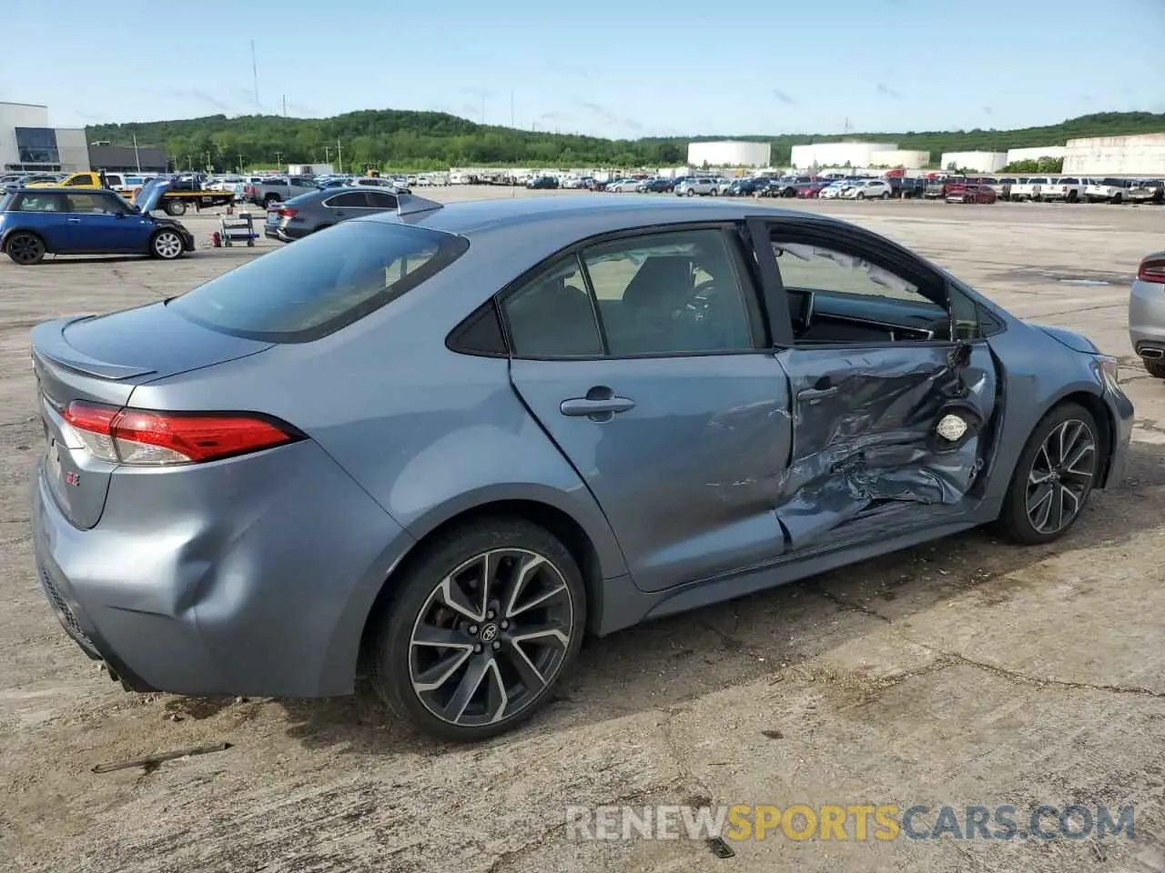 3 Photograph of a damaged car JTDS4RCE9LJ016298 TOYOTA COROLLA 2020
