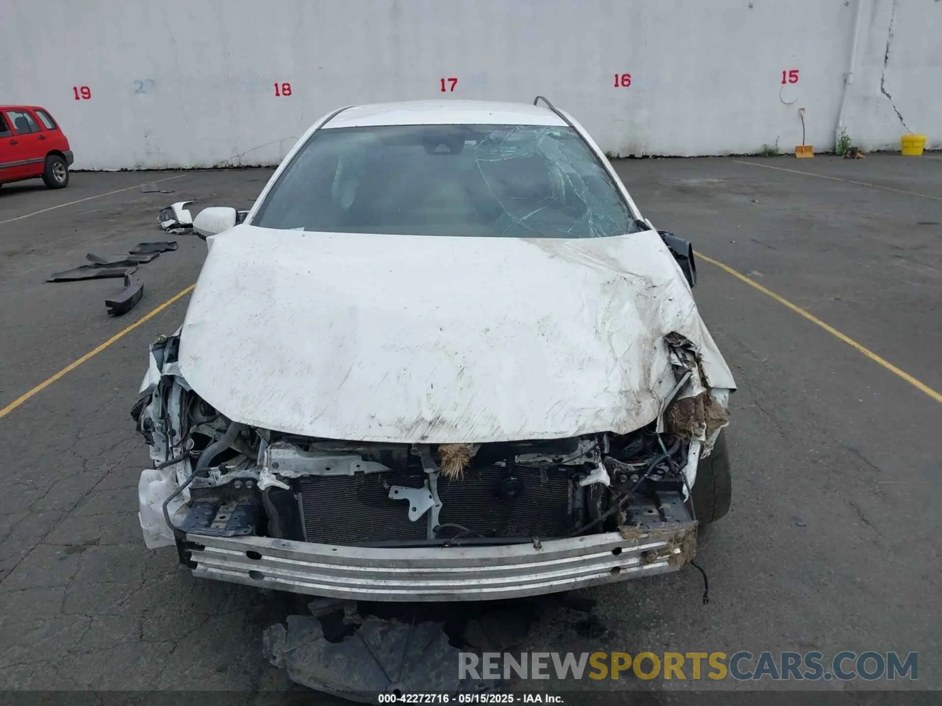 12 Photograph of a damaged car JTDS4RCE9LJ030427 TOYOTA COROLLA 2020