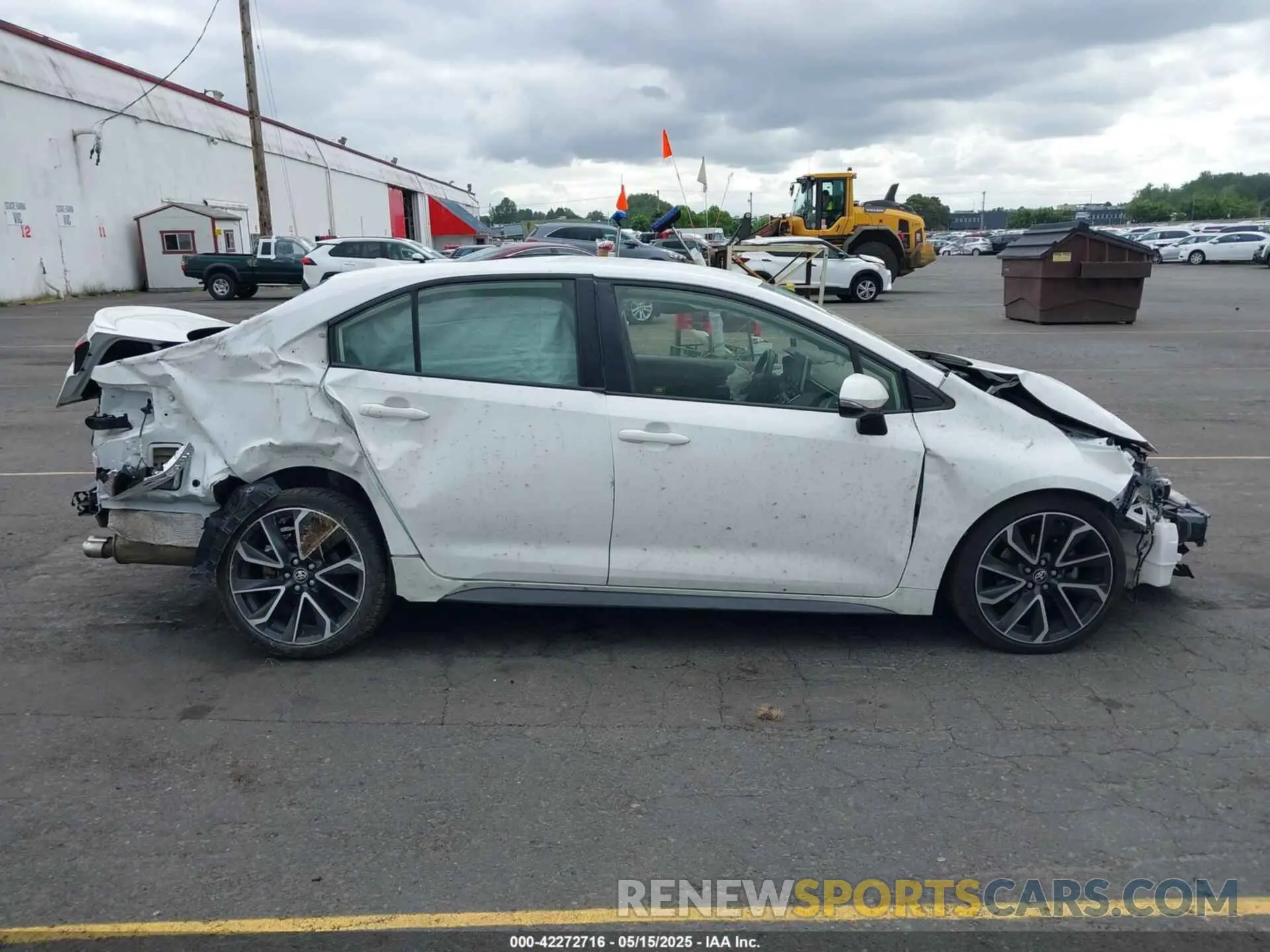 13 Photograph of a damaged car JTDS4RCE9LJ030427 TOYOTA COROLLA 2020