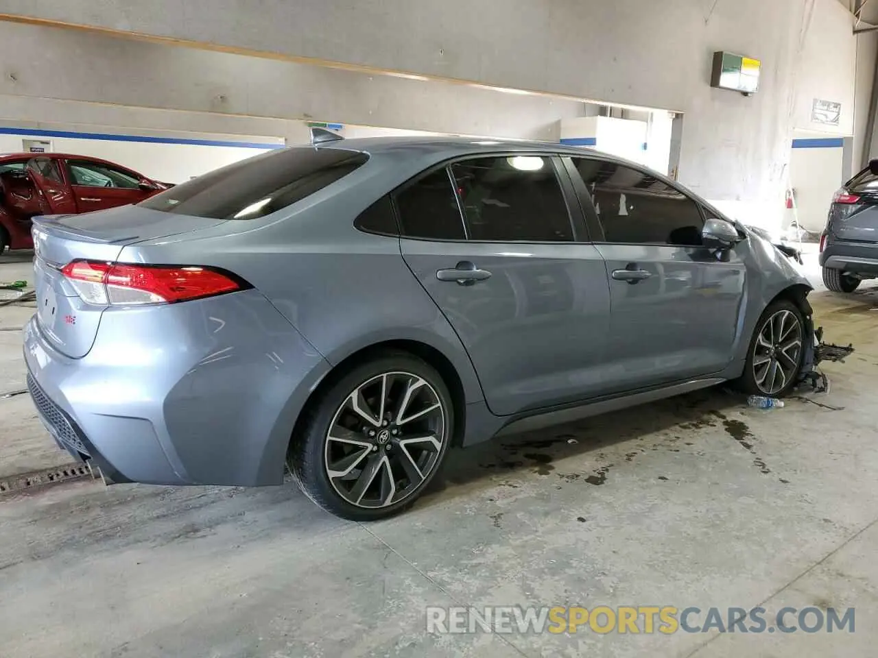 3 Photograph of a damaged car JTDS4RCE9LJ037619 TOYOTA COROLLA 2020