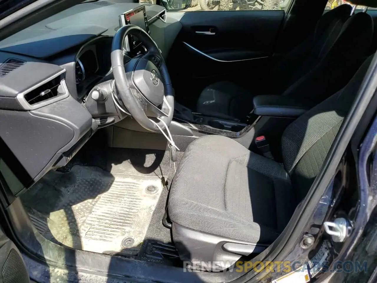 7 Photograph of a damaged car JTDS4RCE9LJ052833 TOYOTA COROLLA 2020