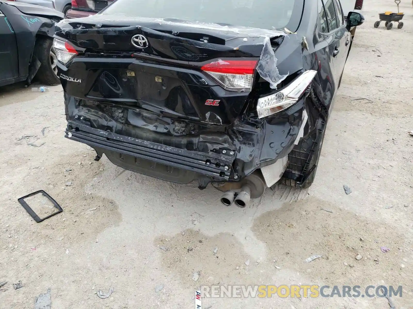 9 Photograph of a damaged car JTDS4RCEXLJ015323 TOYOTA COROLLA 2020