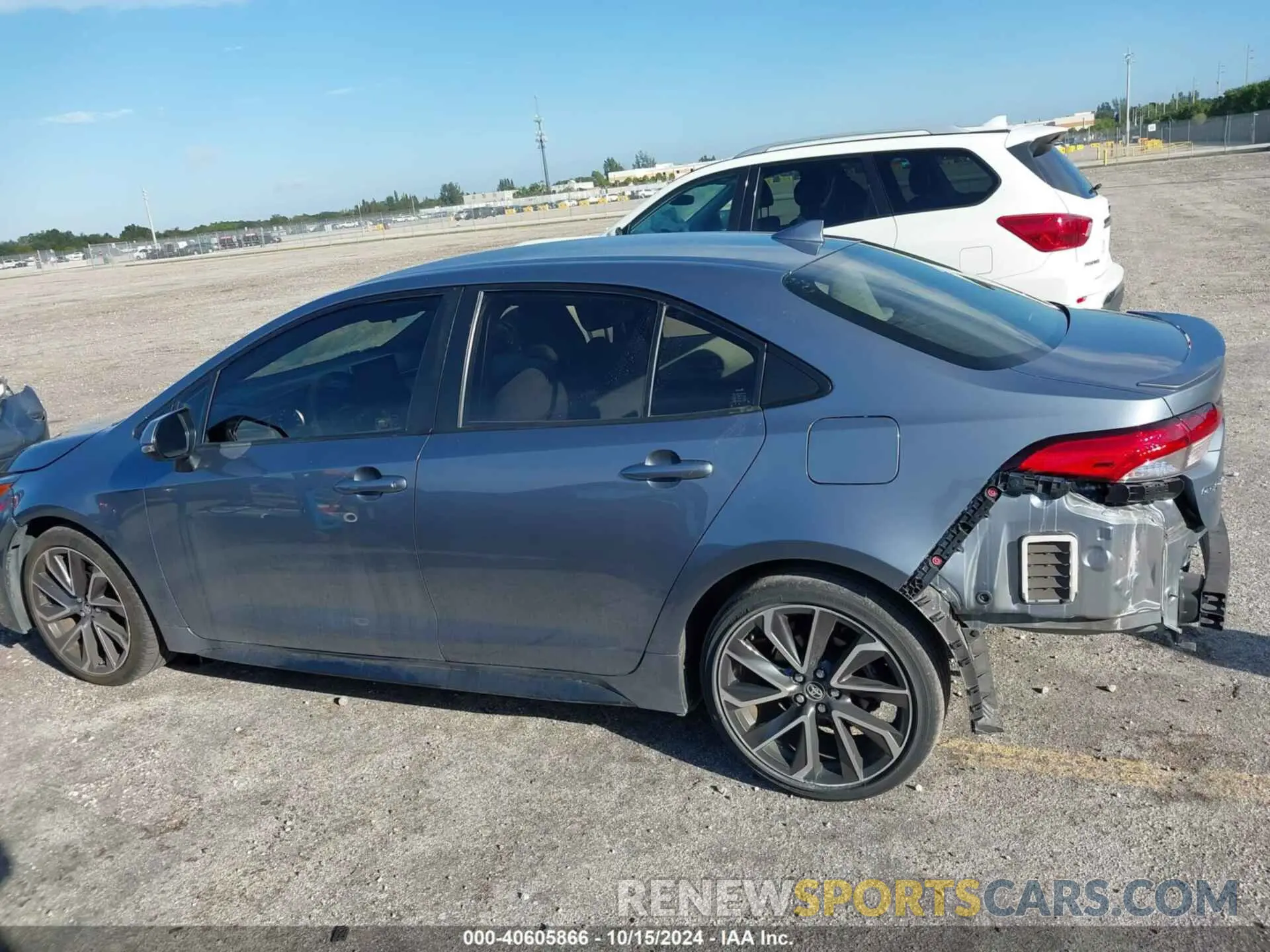 15 Photograph of a damaged car JTDS4RCEXLJ032882 TOYOTA COROLLA 2020
