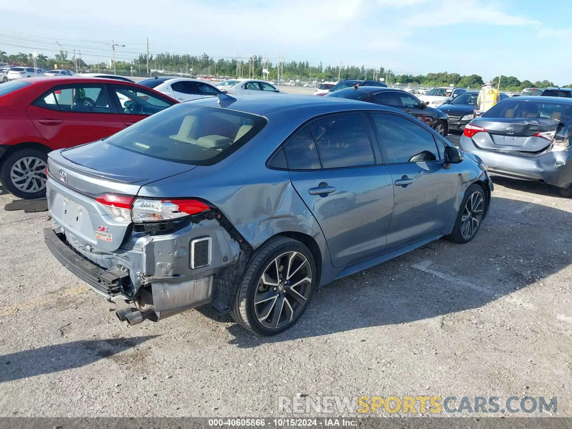 4 Photograph of a damaged car JTDS4RCEXLJ032882 TOYOTA COROLLA 2020