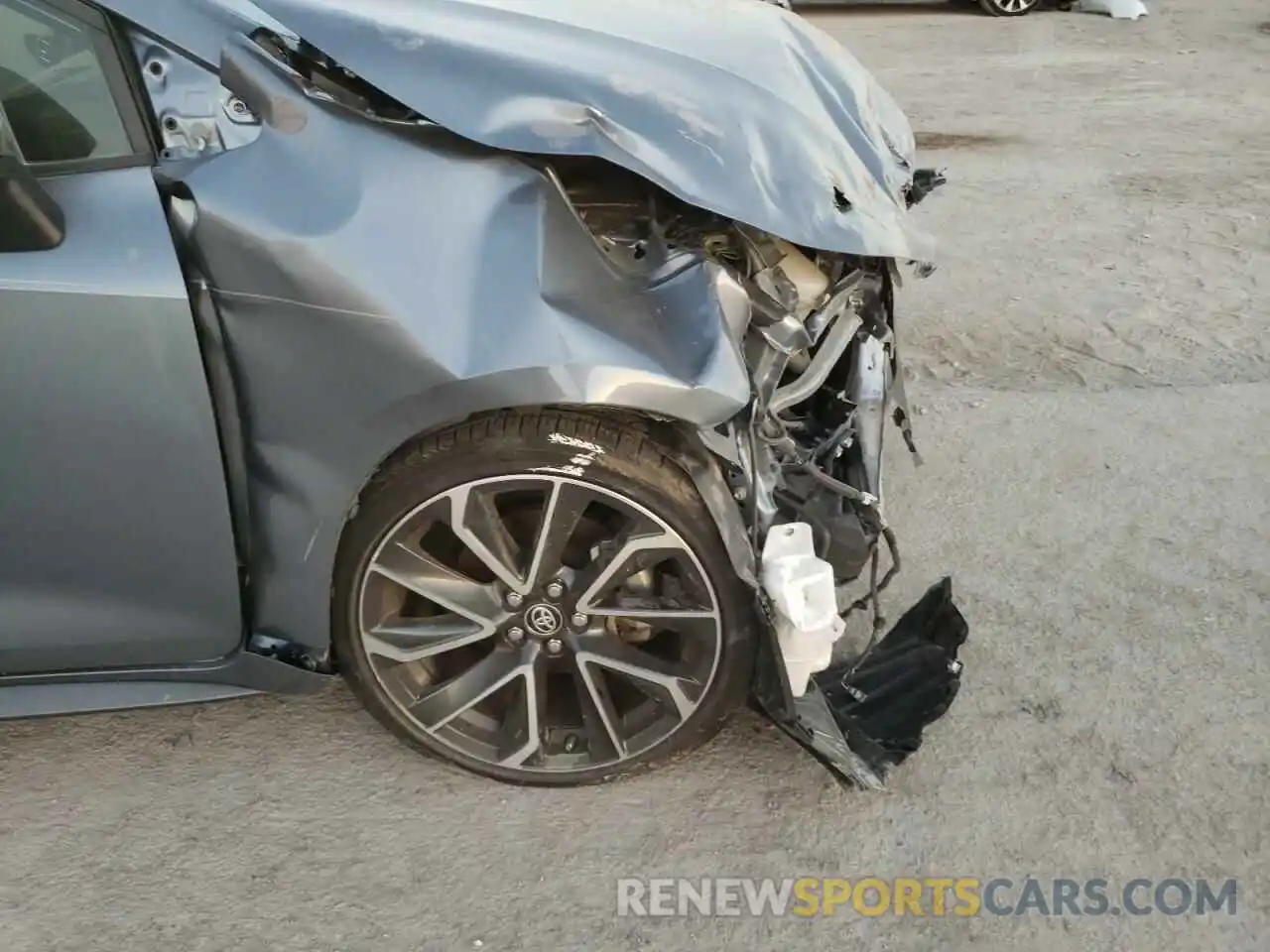 9 Photograph of a damaged car JTDS4RCEXLJ038892 TOYOTA COROLLA 2020