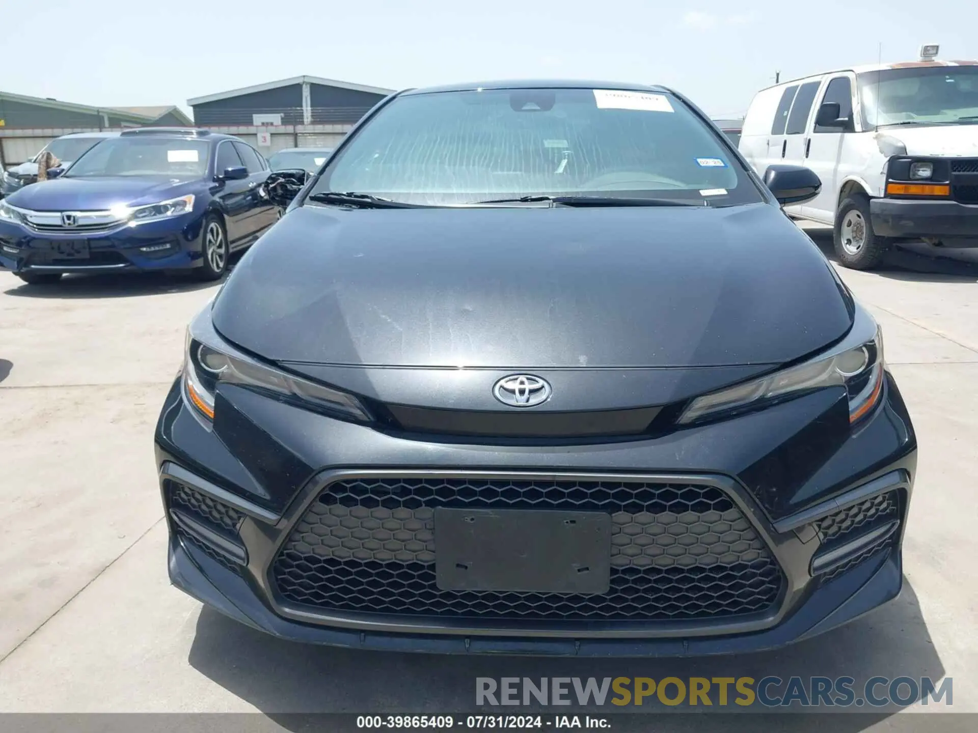 13 Photograph of a damaged car JTDS4RCEXLJ039413 TOYOTA COROLLA 2020