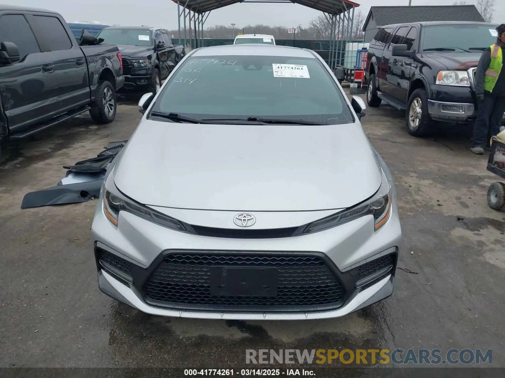 13 Photograph of a damaged car JTDS4RCEXLJ051934 TOYOTA COROLLA 2020
