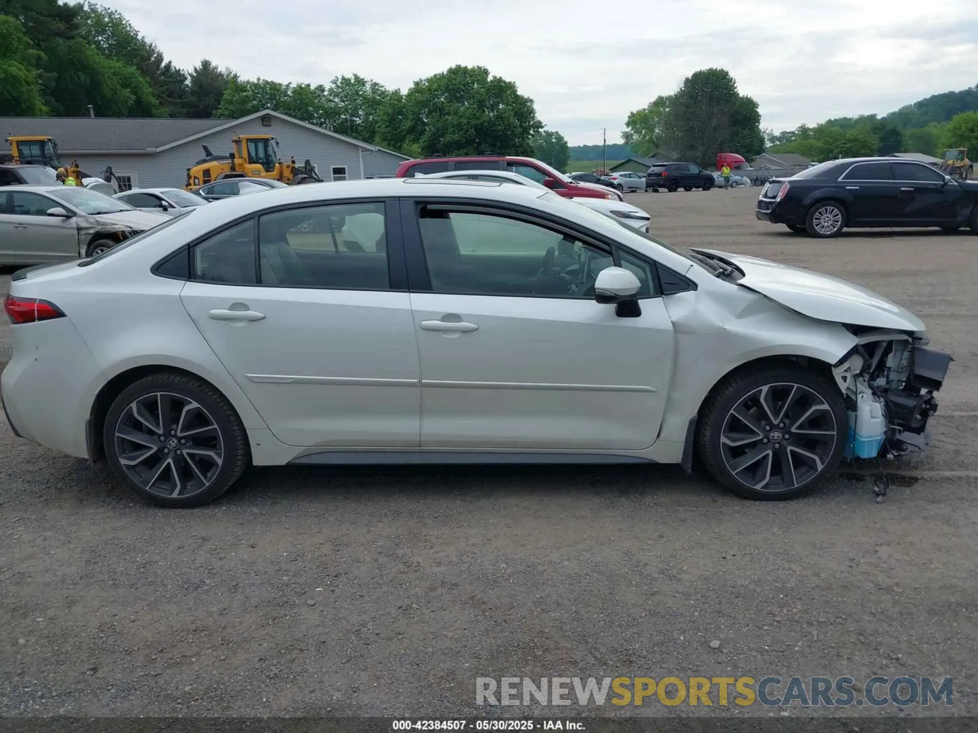 13 Photograph of a damaged car JTDT4RCE3LJ011019 TOYOTA COROLLA 2020