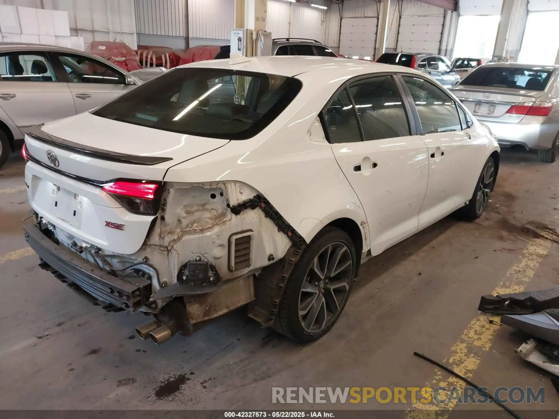 18 Photograph of a damaged car JTDT4RCE3LJ052721 TOYOTA COROLLA 2020