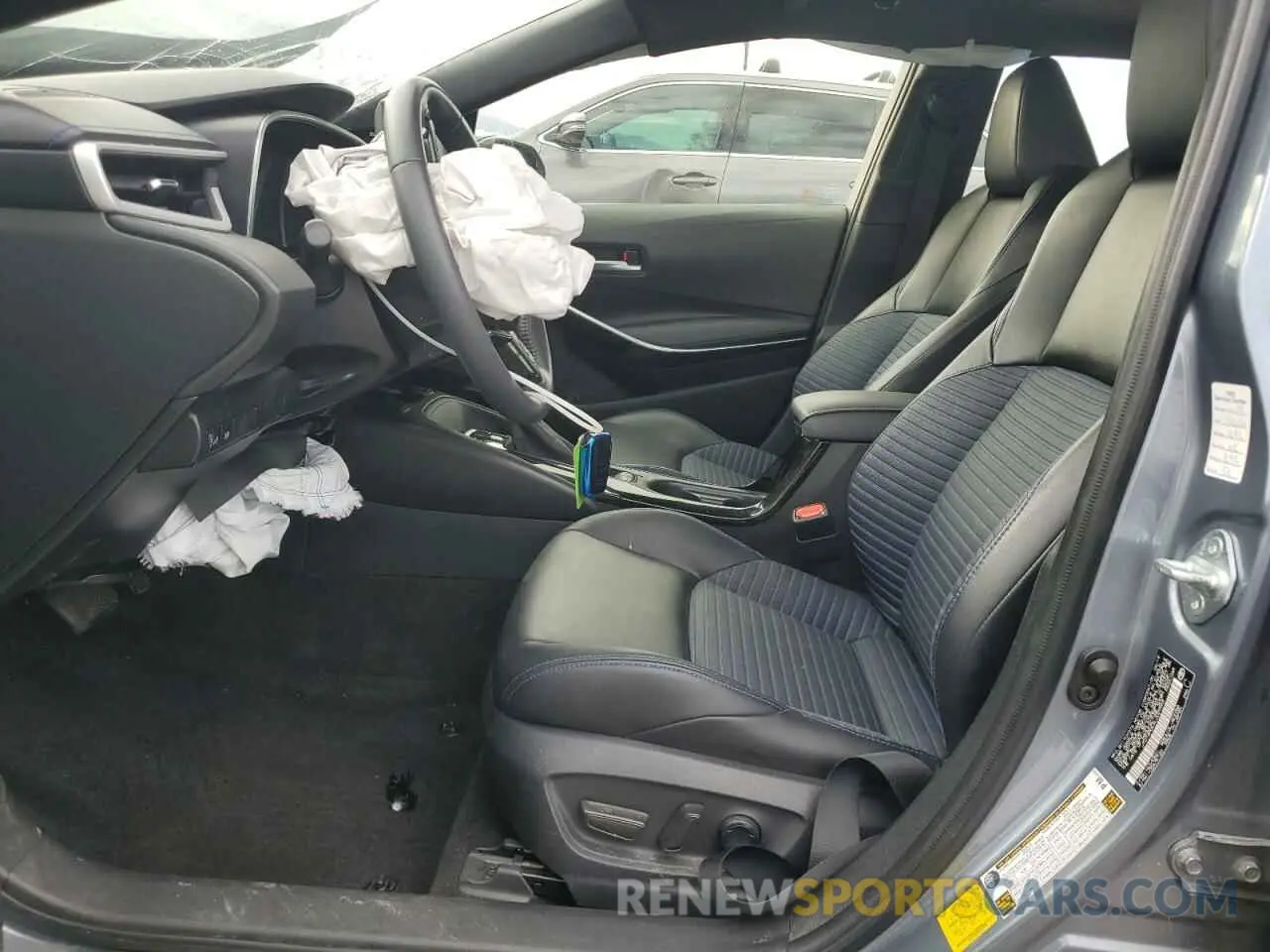 7 Photograph of a damaged car JTDT4RCE5LJ029554 TOYOTA COROLLA 2020