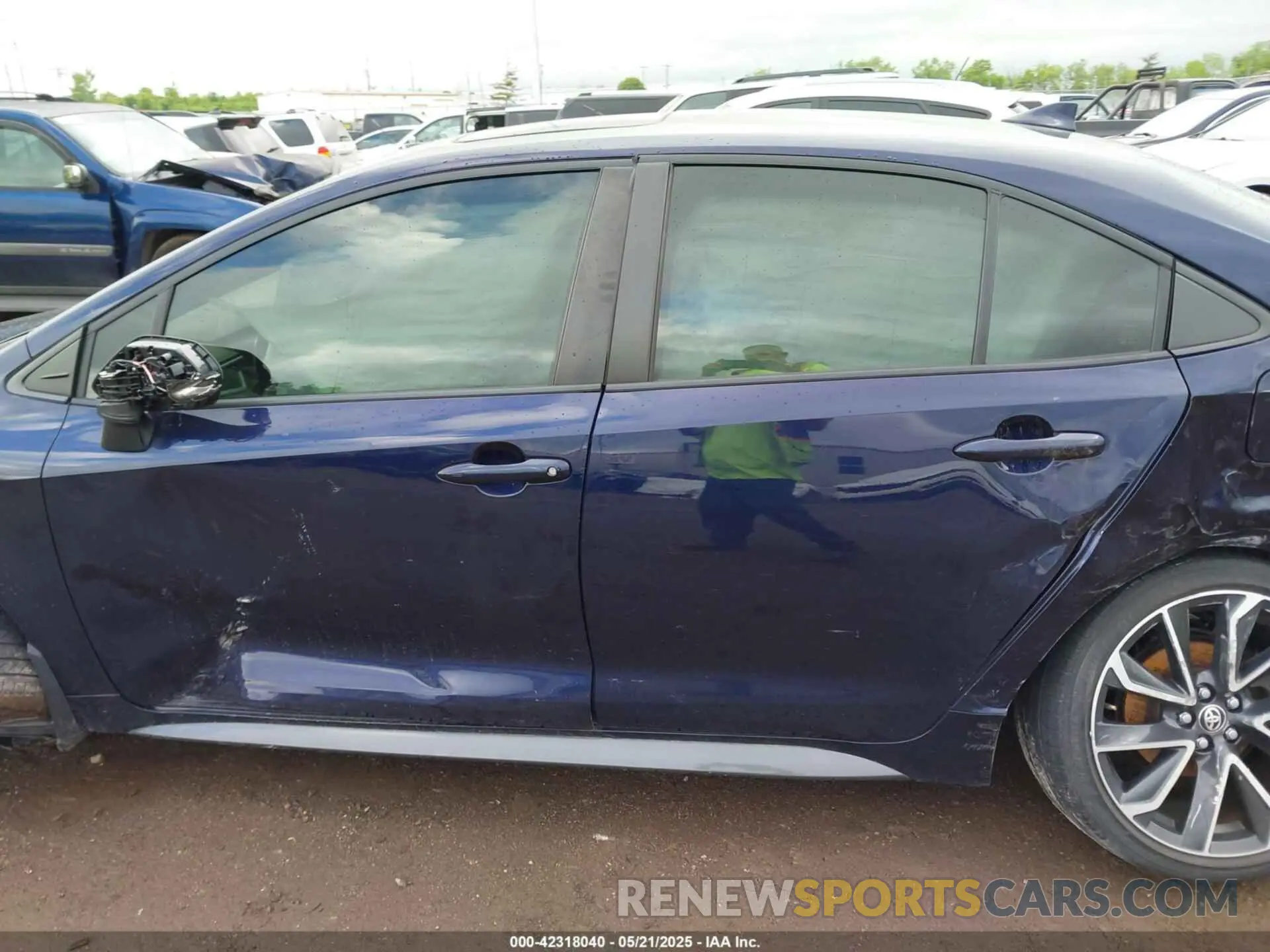14 Photograph of a damaged car JTDT4RCE6LJ024685 TOYOTA COROLLA 2020