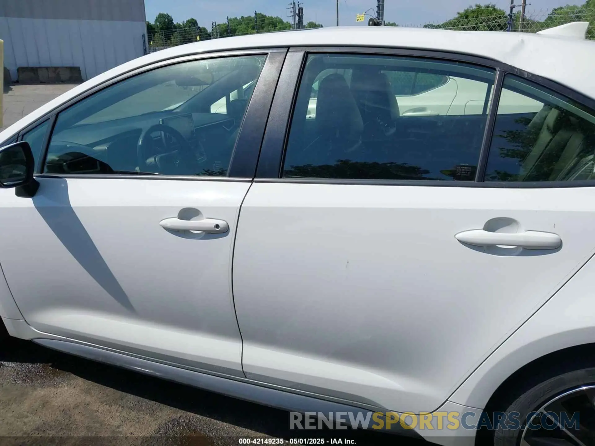 14 Photograph of a damaged car JTDT4RCE6LJ035315 TOYOTA COROLLA 2020