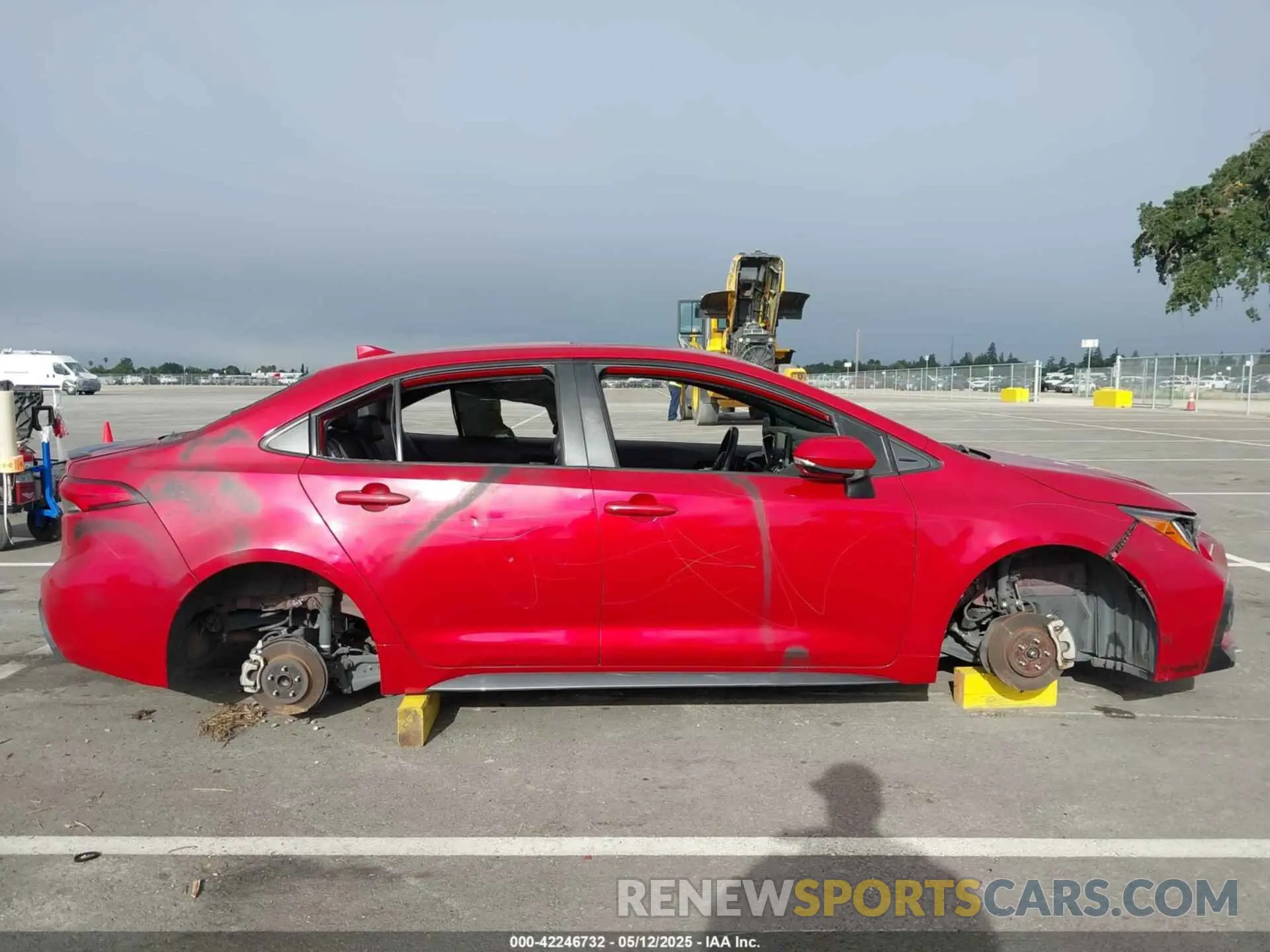 12 Photograph of a damaged car JTDT4RCEXLJ024348 TOYOTA COROLLA 2020