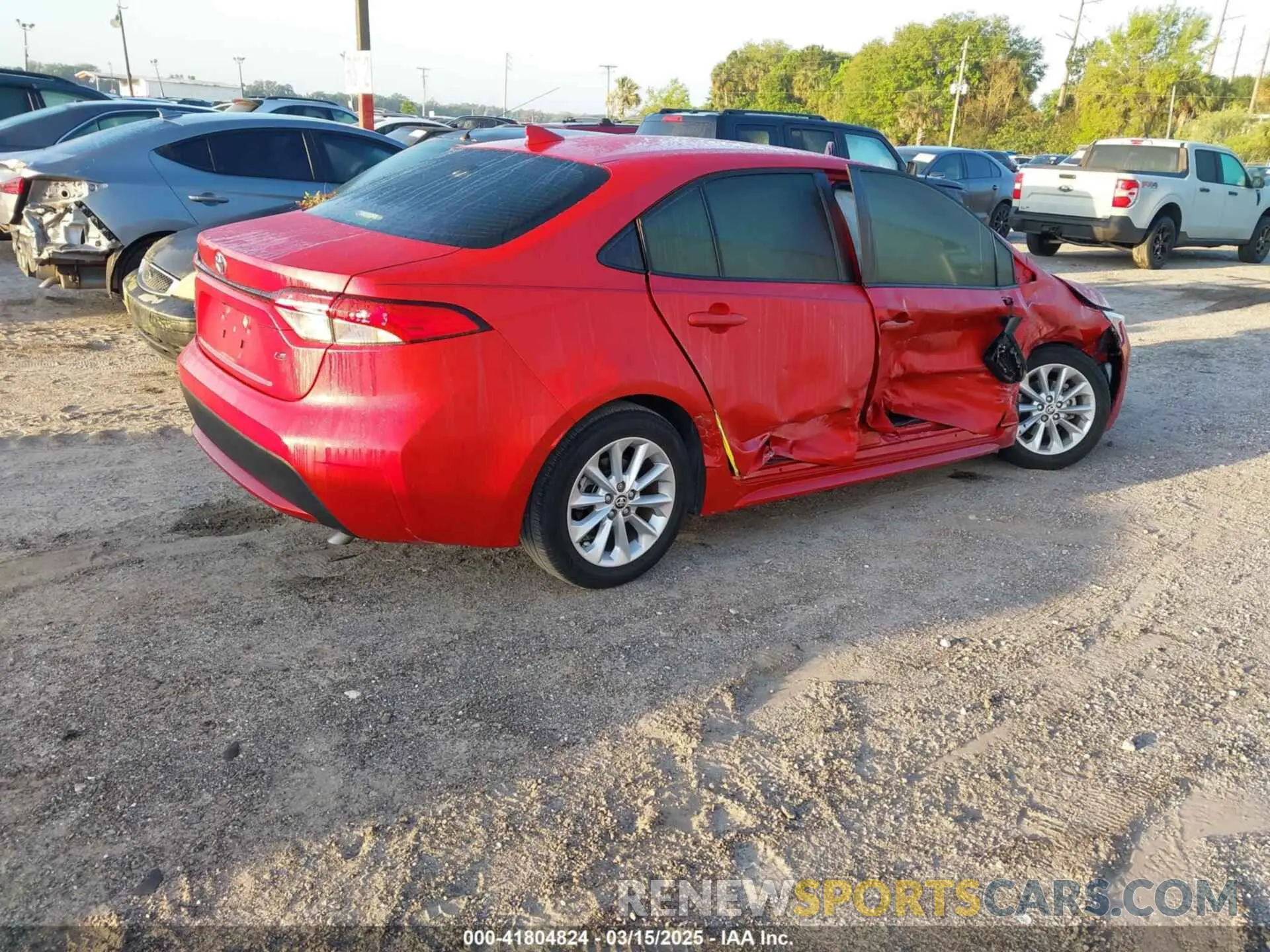 4 Photograph of a damaged car JTDVPRAE0LJ116538 TOYOTA COROLLA 2020