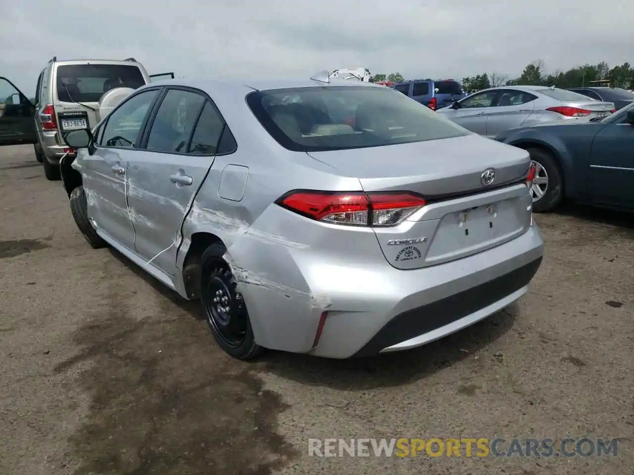 3 Photograph of a damaged car JTDVPRAE3LJ073457 TOYOTA COROLLA 2020