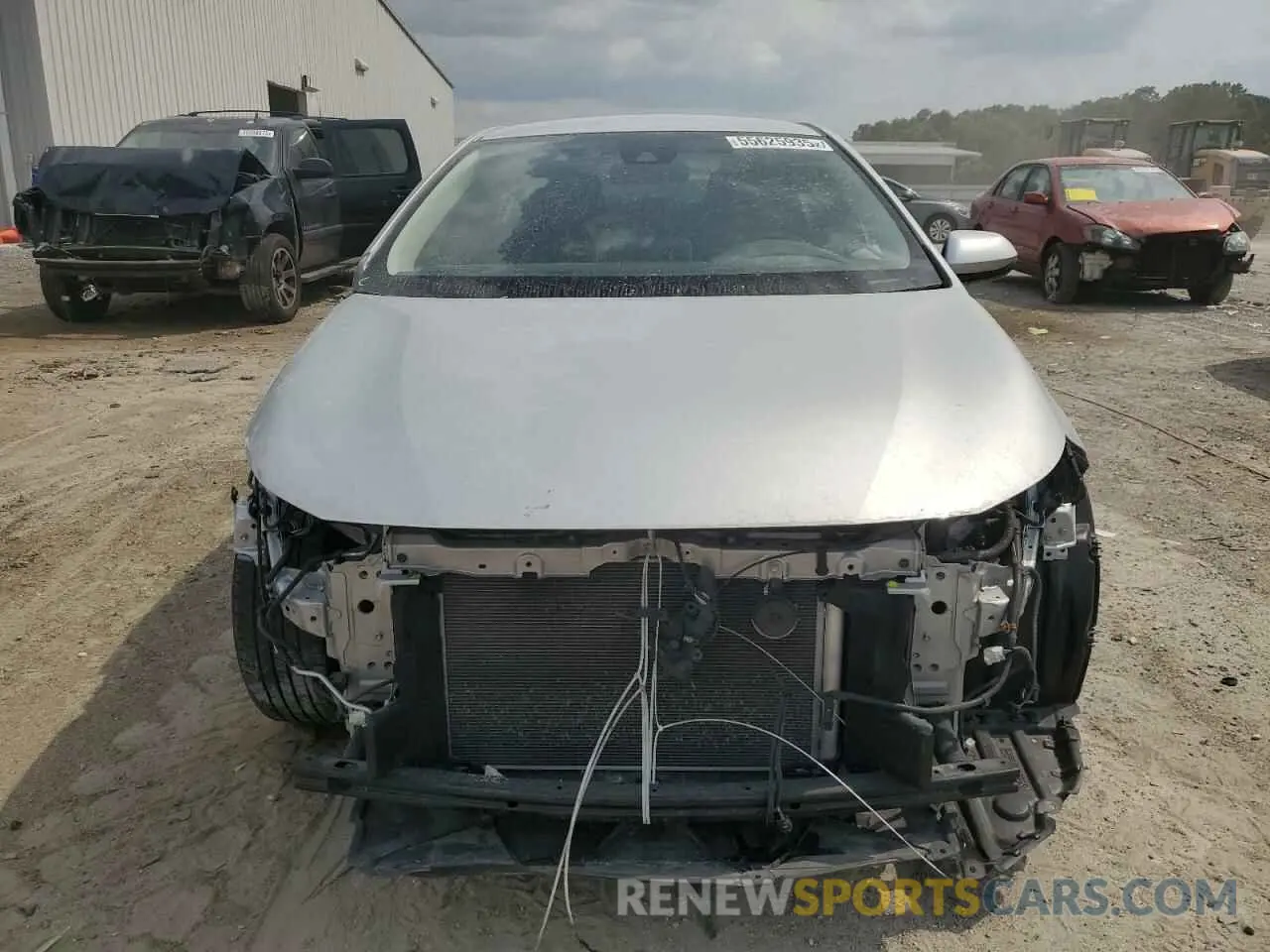 5 Photograph of a damaged car JTDVPRAE7LJ098247 TOYOTA COROLLA 2020