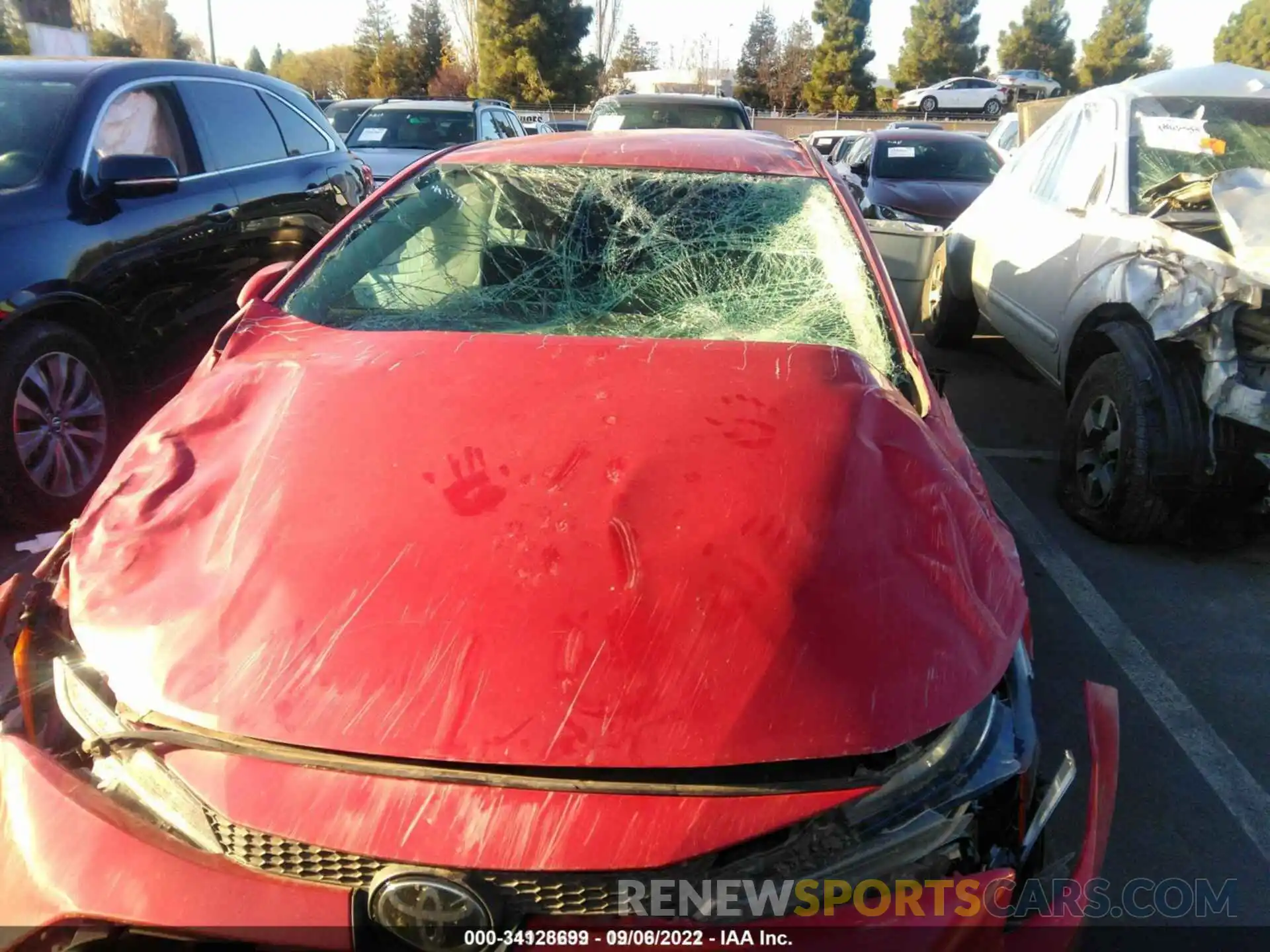 6 Photograph of a damaged car JTDVPRAE7LJ105701 TOYOTA COROLLA 2020