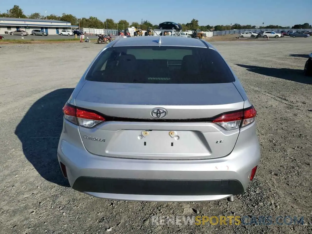 6 Photograph of a damaged car JTDVPRAE8LJ094563 TOYOTA COROLLA 2020