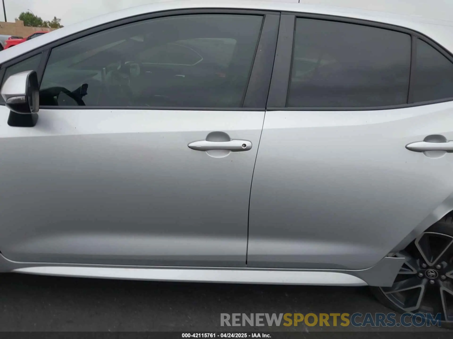 14 Photograph of a damaged car JTNA4RBE1L3081627 TOYOTA COROLLA 2020