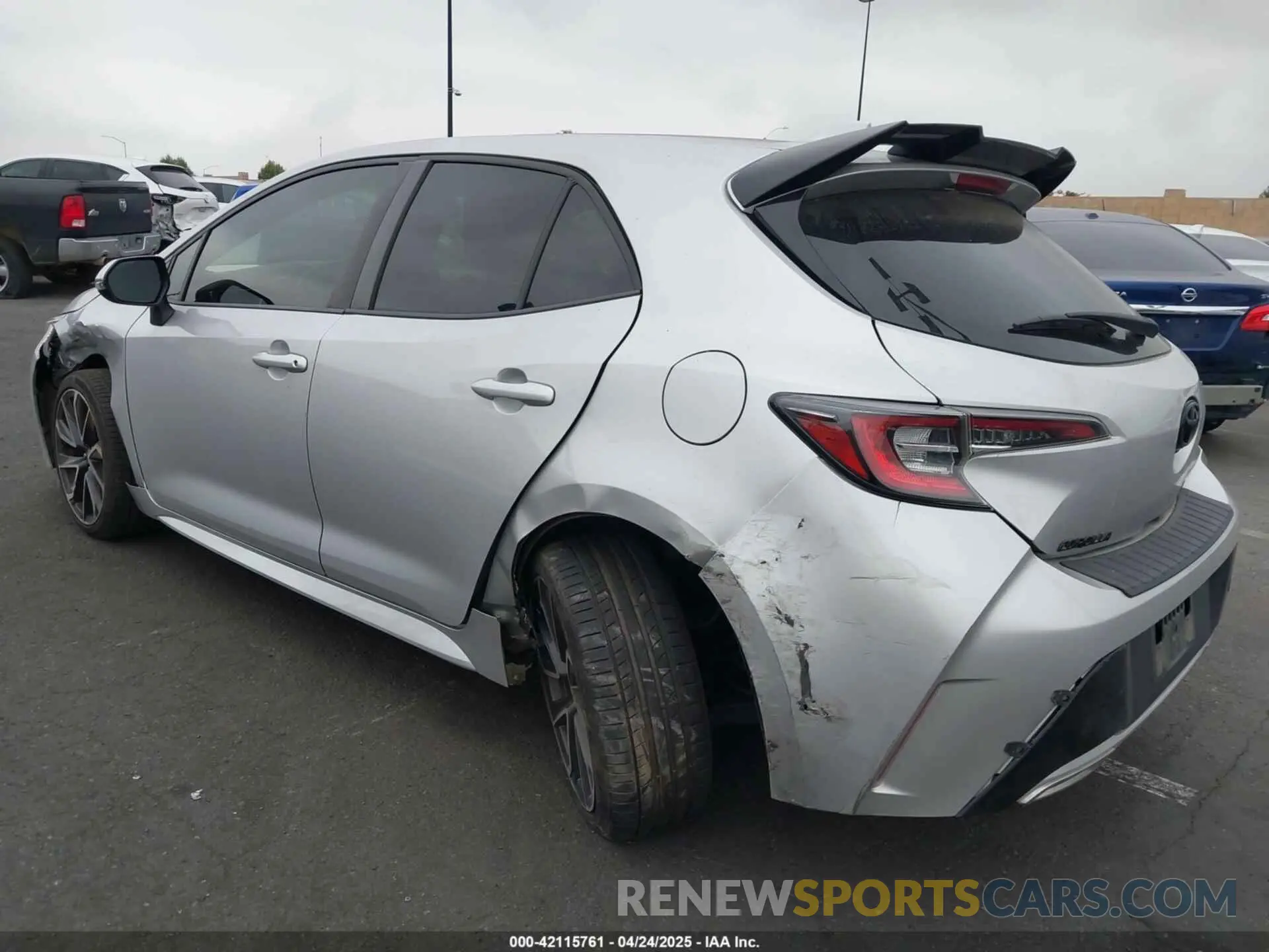 3 Photograph of a damaged car JTNA4RBE1L3081627 TOYOTA COROLLA 2020