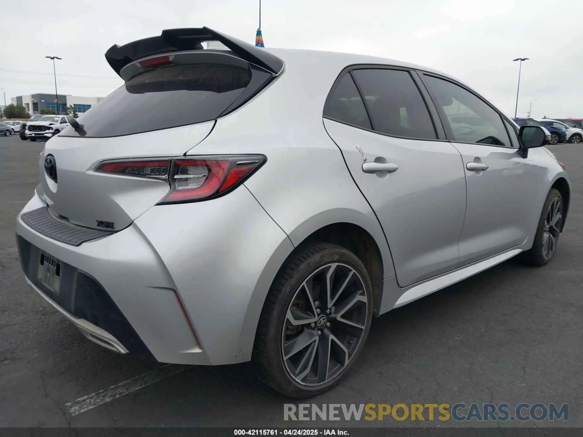 4 Photograph of a damaged car JTNA4RBE1L3081627 TOYOTA COROLLA 2020