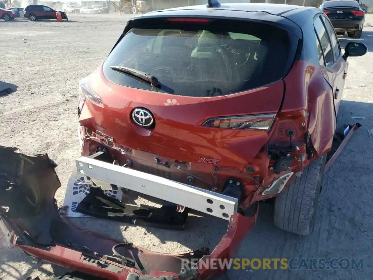 9 Photograph of a damaged car JTNA4RBE2L3087663 TOYOTA COROLLA 2020