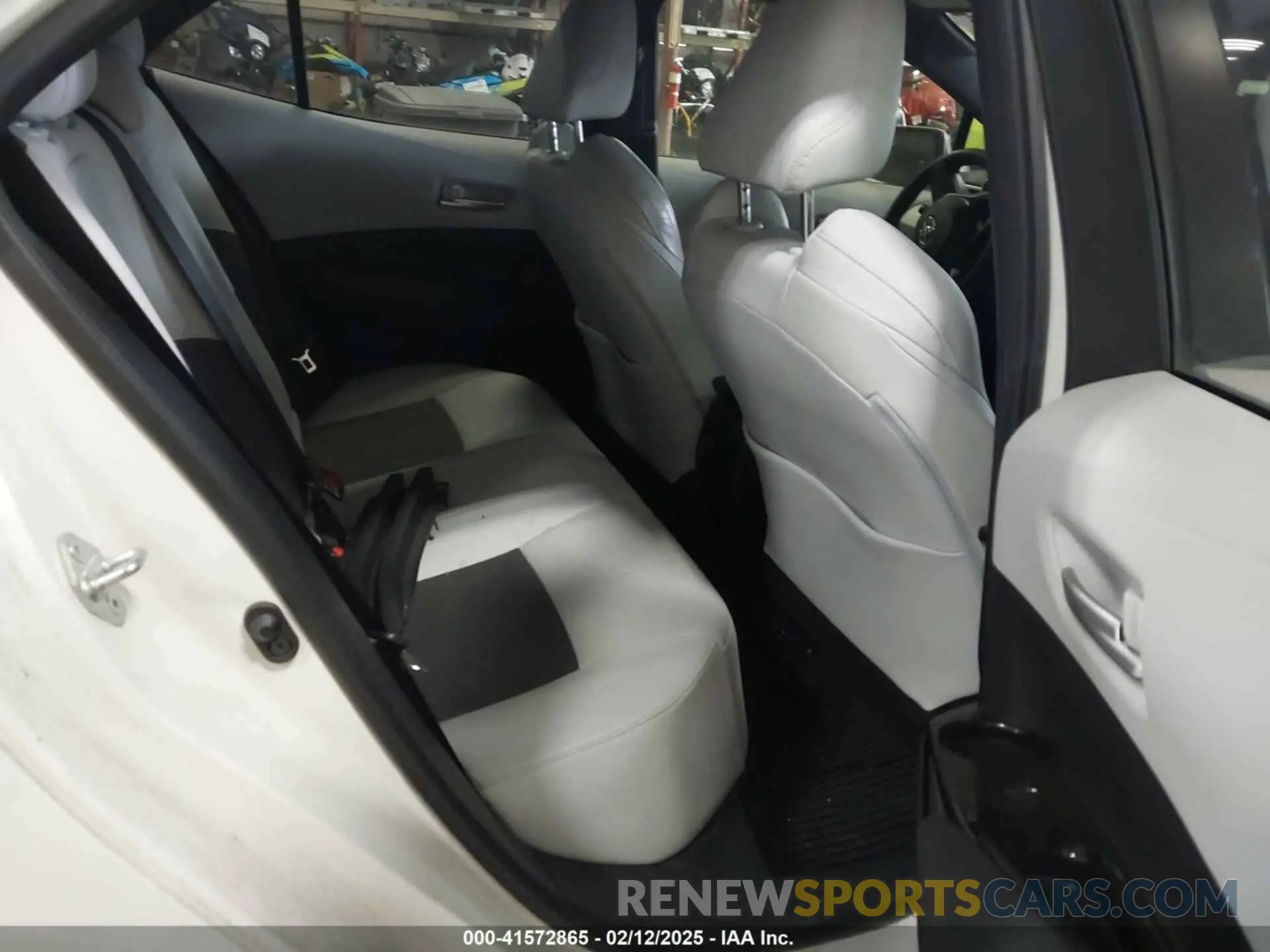 8 Photograph of a damaged car JTNA4RBE3L3090264 TOYOTA COROLLA 2020