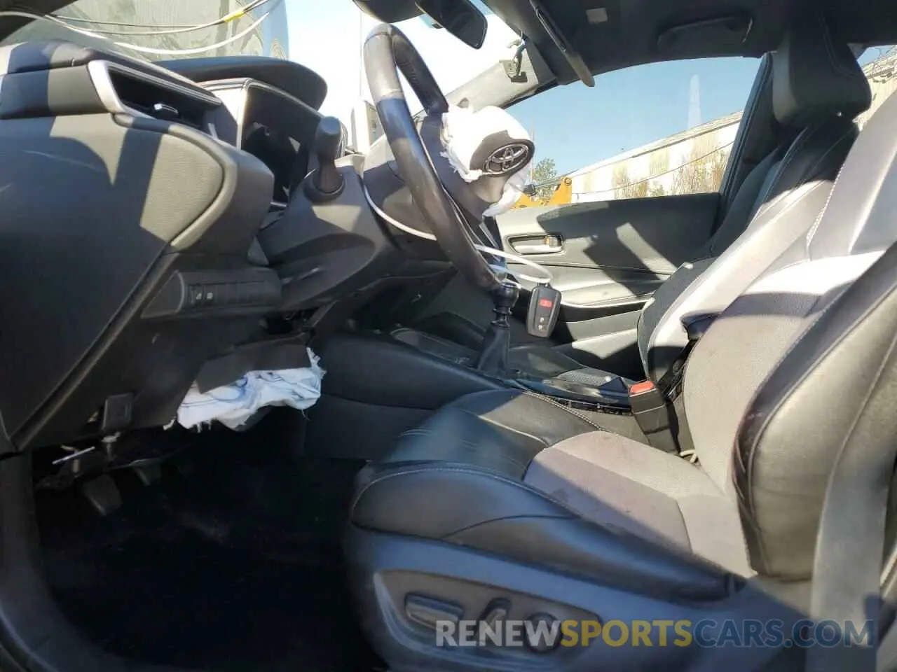 7 Photograph of a damaged car JTNA4RBE5L3092629 TOYOTA COROLLA 2020