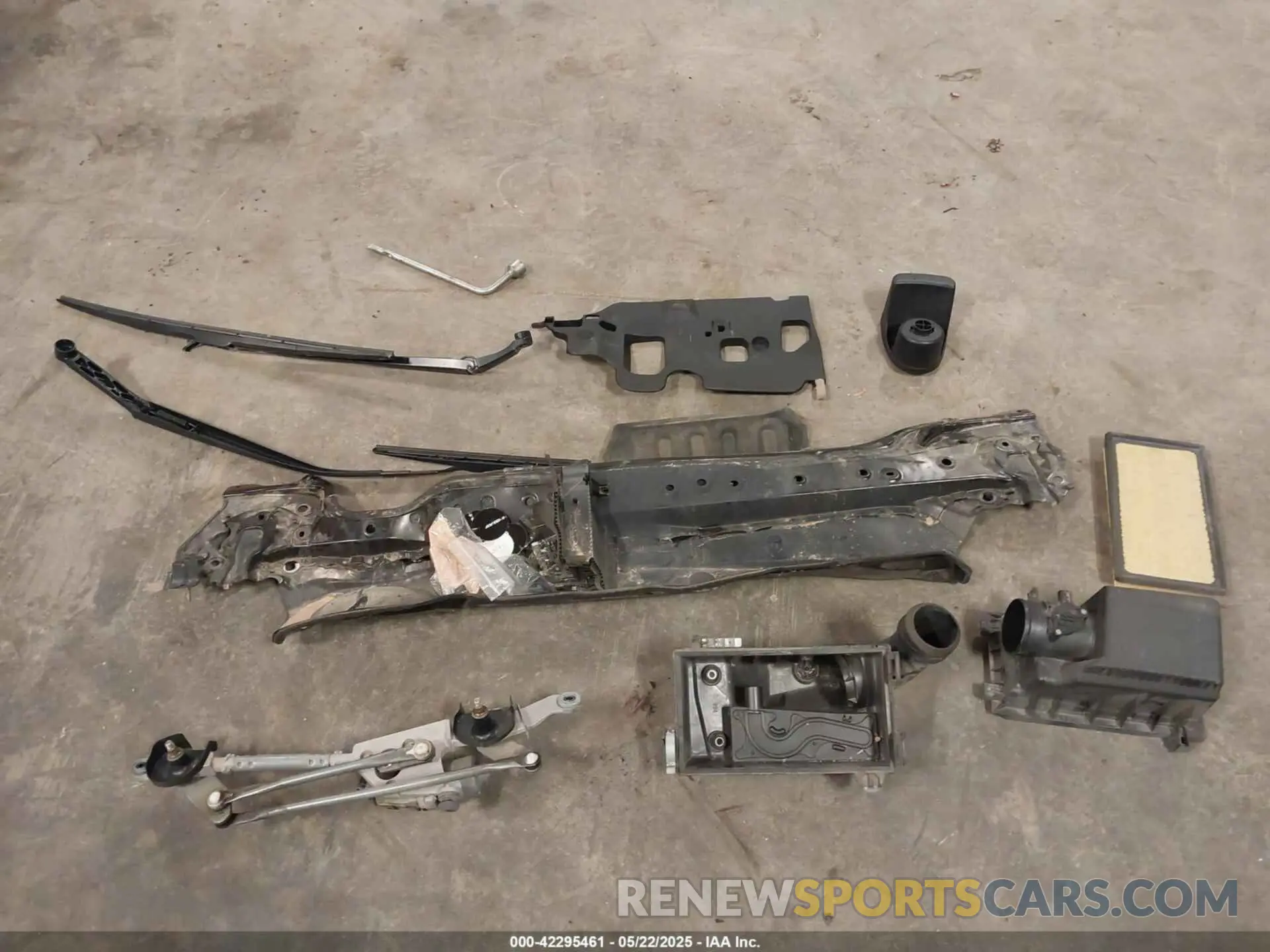 12 Photograph of a damaged car JTNB4RBE5L3079173 TOYOTA COROLLA 2020