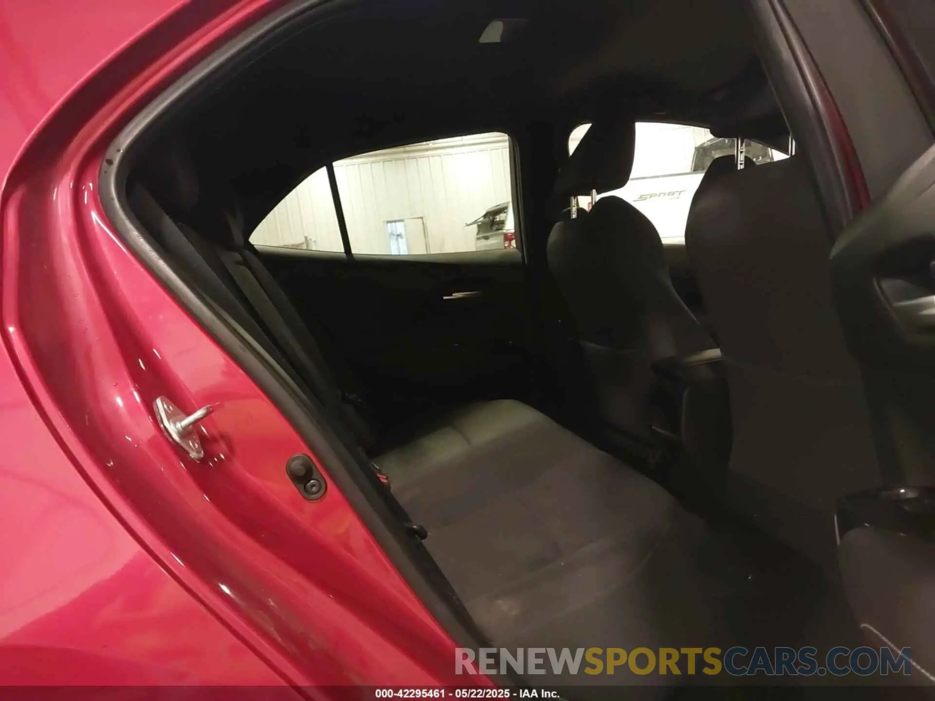8 Photograph of a damaged car JTNB4RBE5L3079173 TOYOTA COROLLA 2020