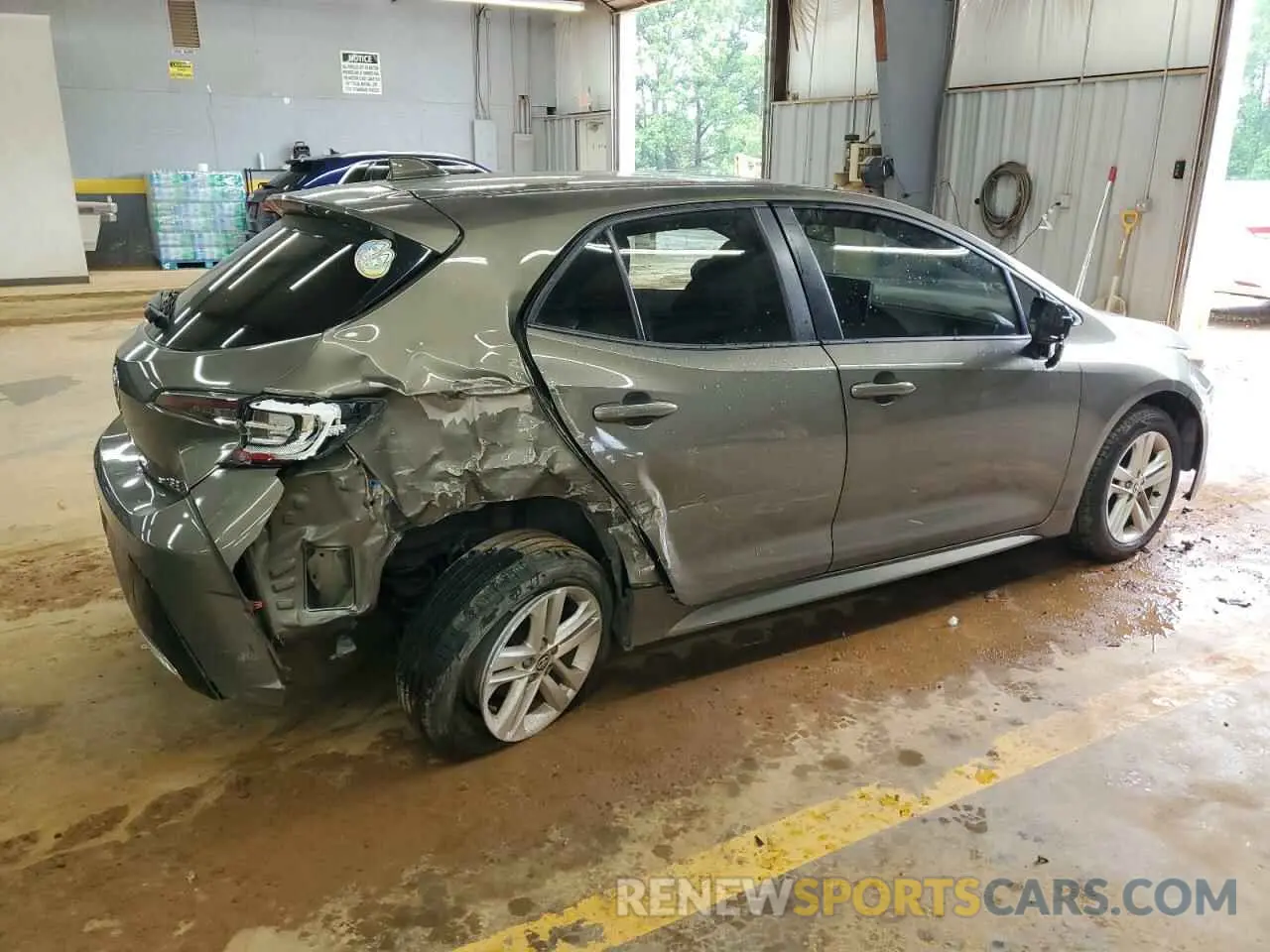 3 Photograph of a damaged car JTNB4RBE8L3091477 TOYOTA COROLLA 2020