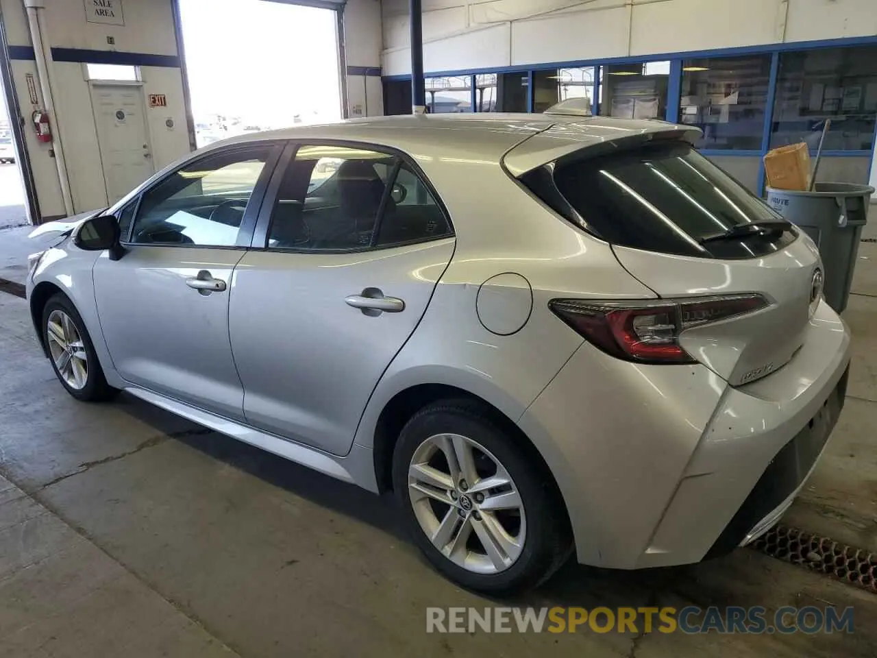 2 Photograph of a damaged car JTNB4RBE9L3091827 TOYOTA COROLLA 2020