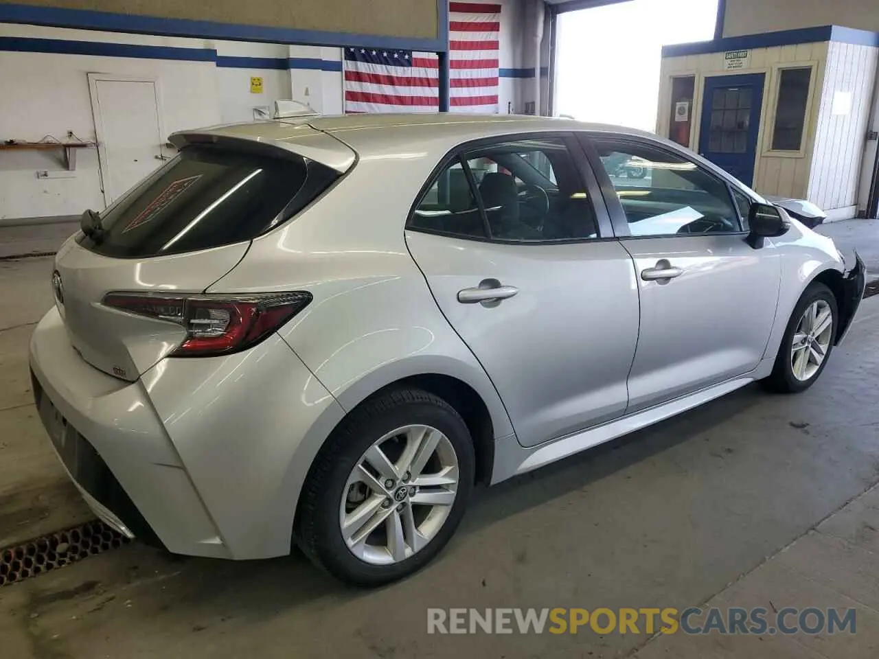 3 Photograph of a damaged car JTNB4RBE9L3091827 TOYOTA COROLLA 2020