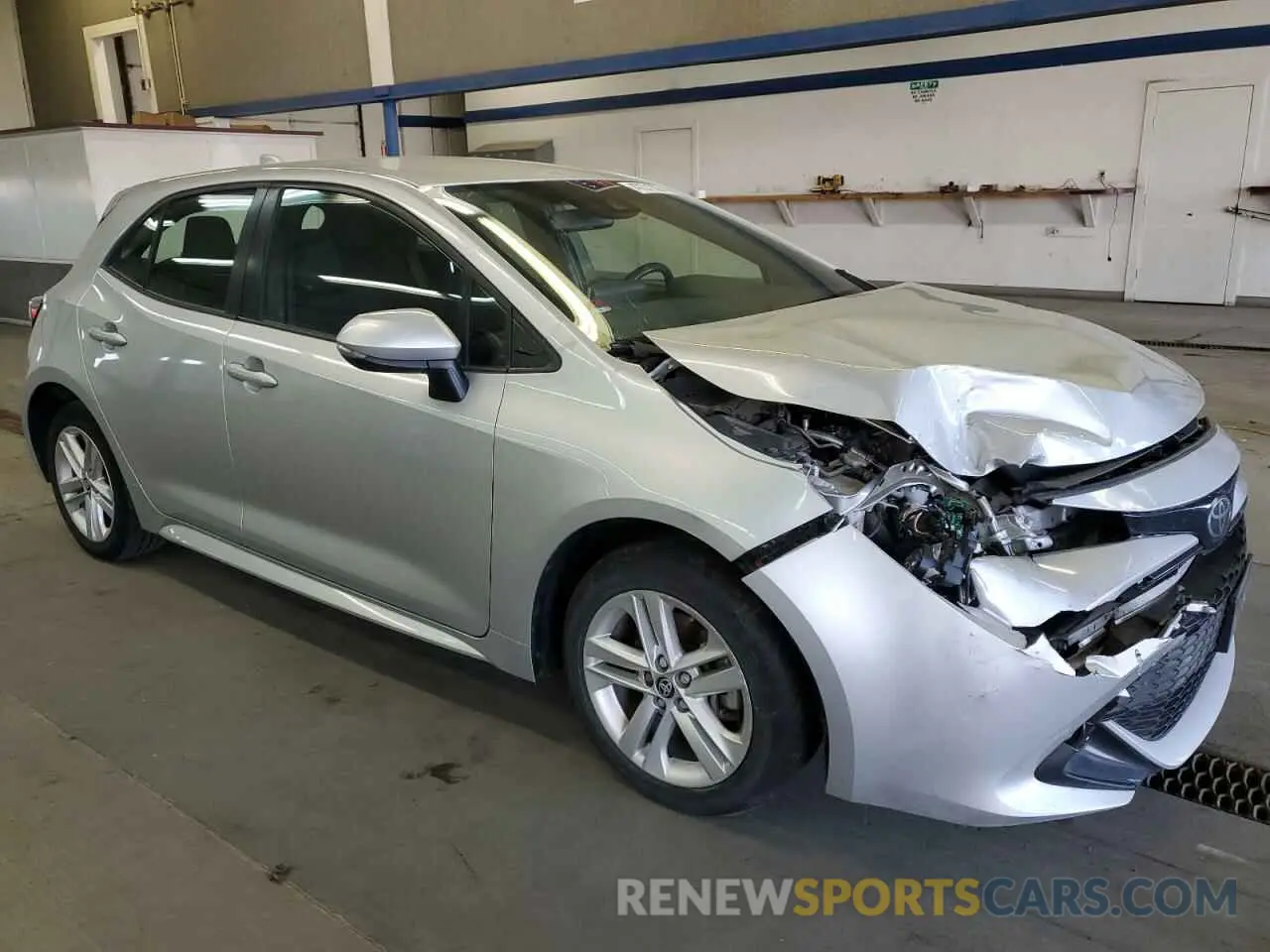4 Photograph of a damaged car JTNB4RBE9L3091827 TOYOTA COROLLA 2020