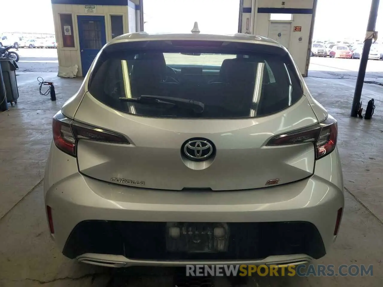 6 Photograph of a damaged car JTNB4RBE9L3091827 TOYOTA COROLLA 2020