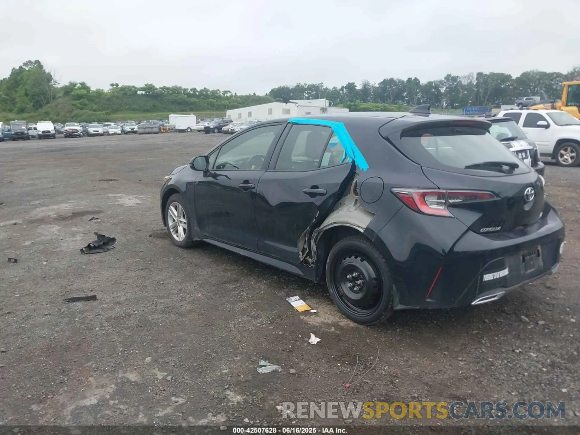 3 Photograph of a damaged car JTNB4RBEXL3084529 TOYOTA COROLLA 2020