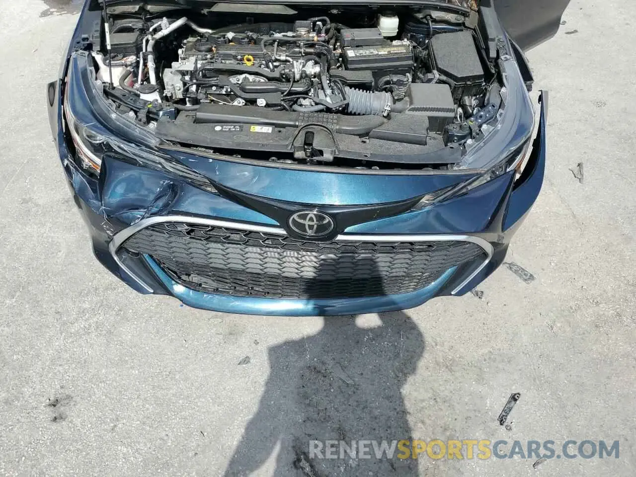 12 Photograph of a damaged car JTNC4RBE2L3091110 TOYOTA COROLLA 2020