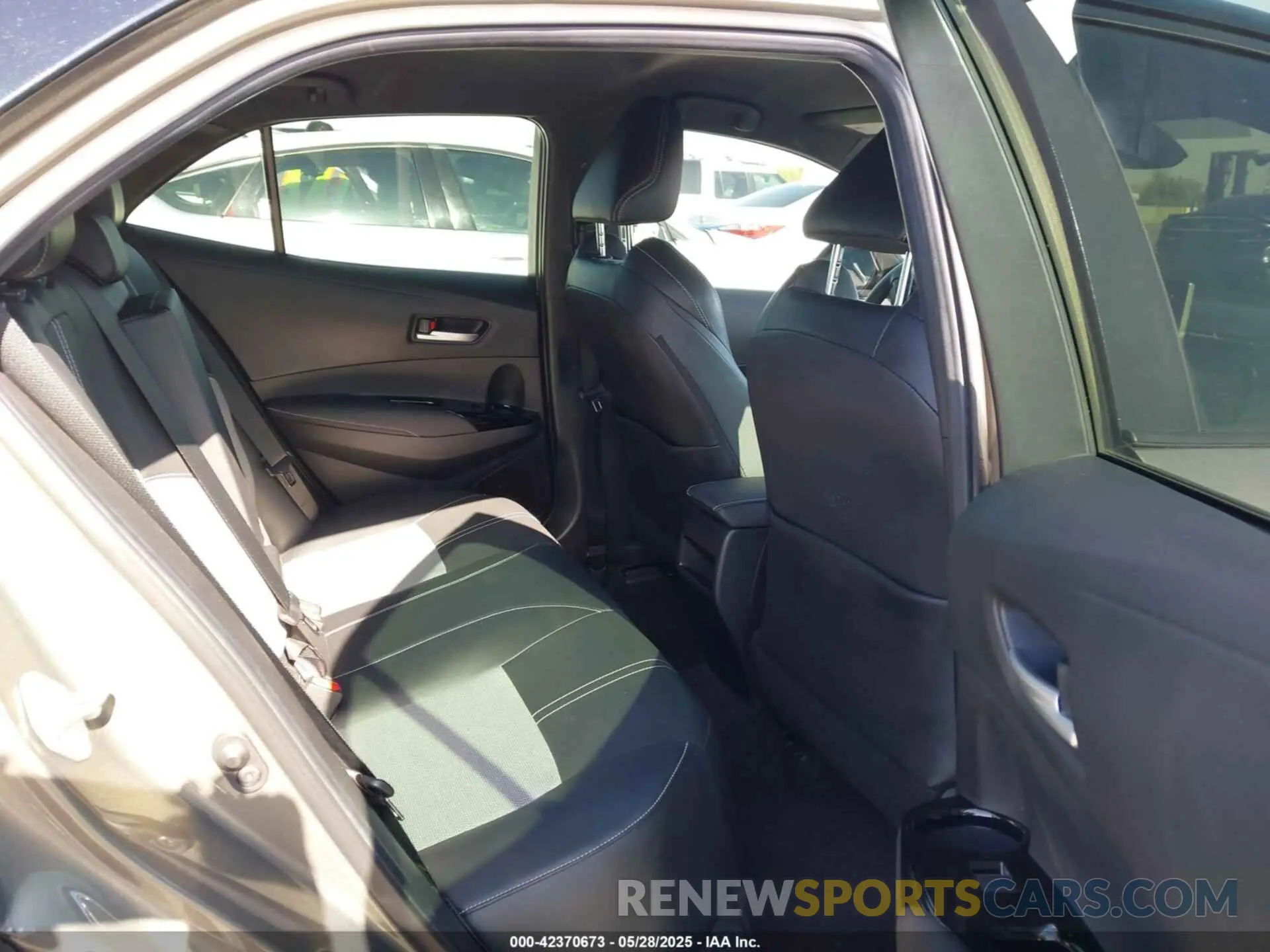 8 Photograph of a damaged car JTNC4RBE2L3093312 TOYOTA COROLLA 2020