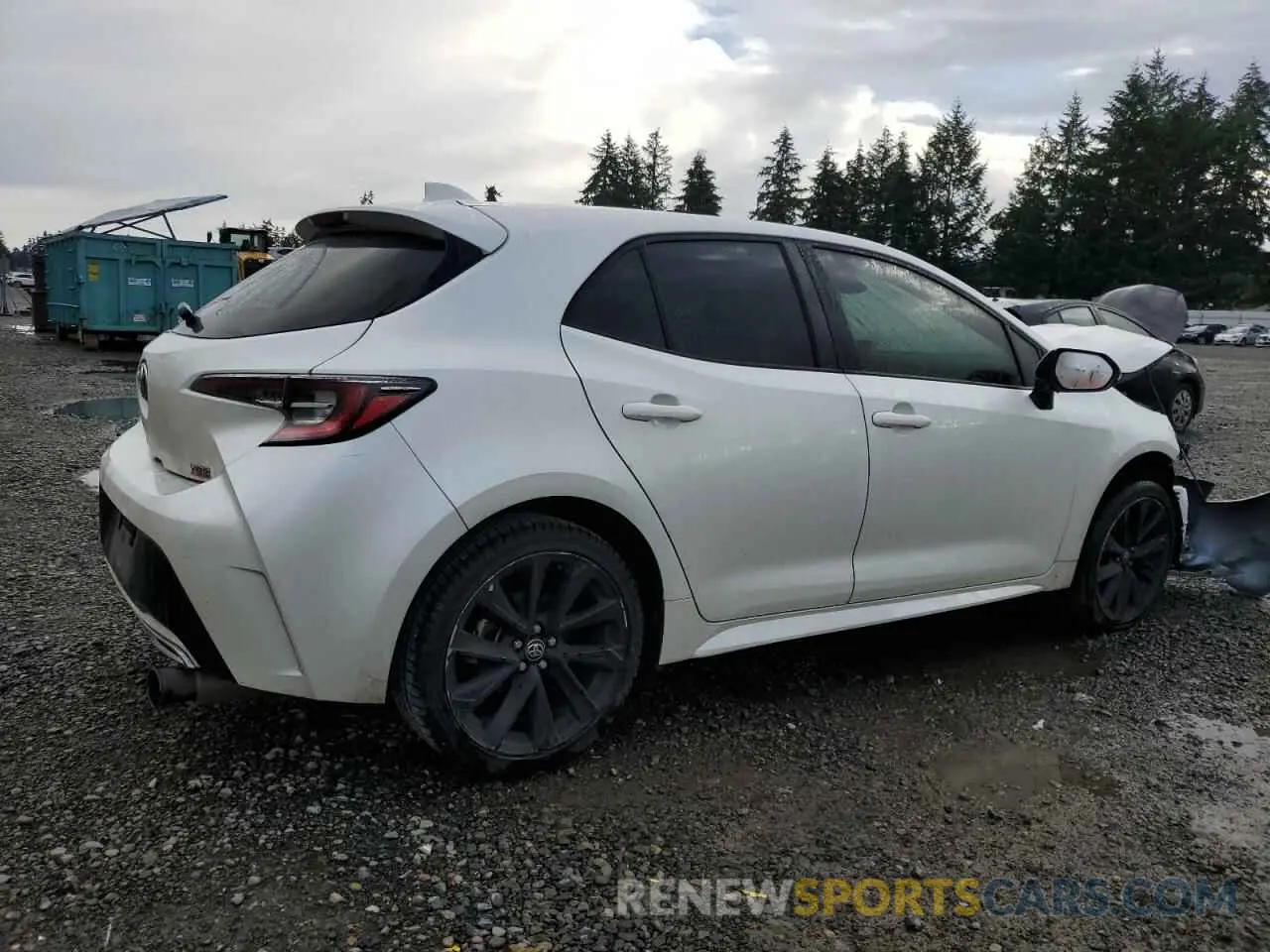 3 Photograph of a damaged car JTNC4RBE9L3074725 TOYOTA COROLLA 2020