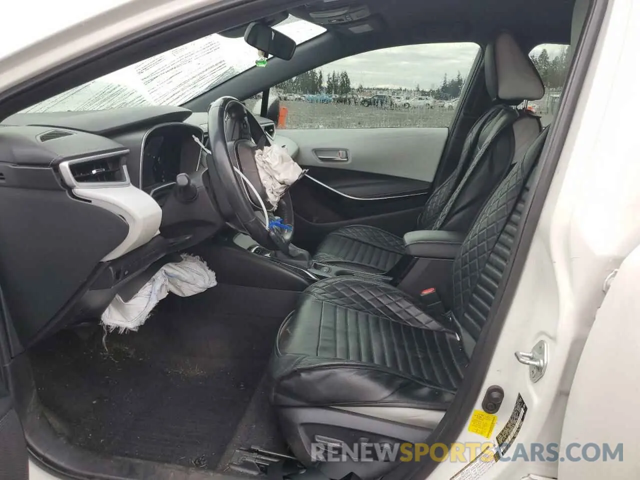 7 Photograph of a damaged car JTNC4RBE9L3074725 TOYOTA COROLLA 2020