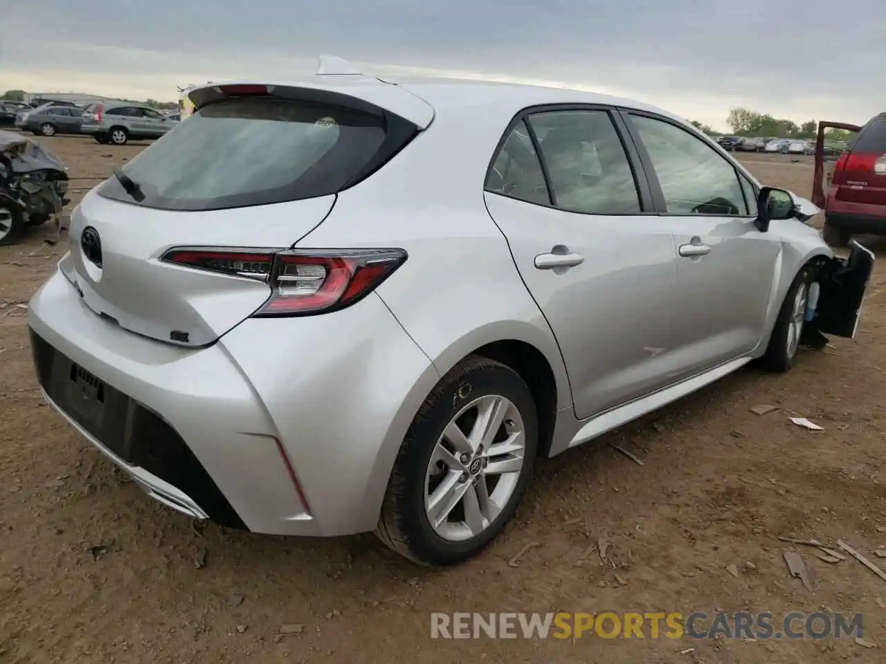 4 Photograph of a damaged car JTND4RBE0L3084919 TOYOTA COROLLA 2020