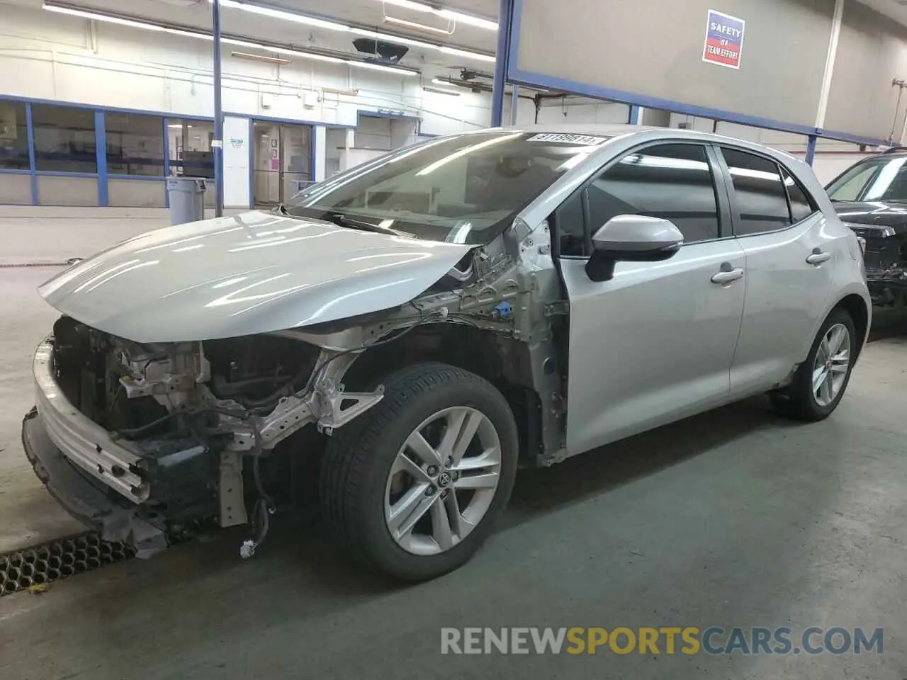 1 Photograph of a damaged car JTND4RBE1L3082953 TOYOTA COROLLA 2020
