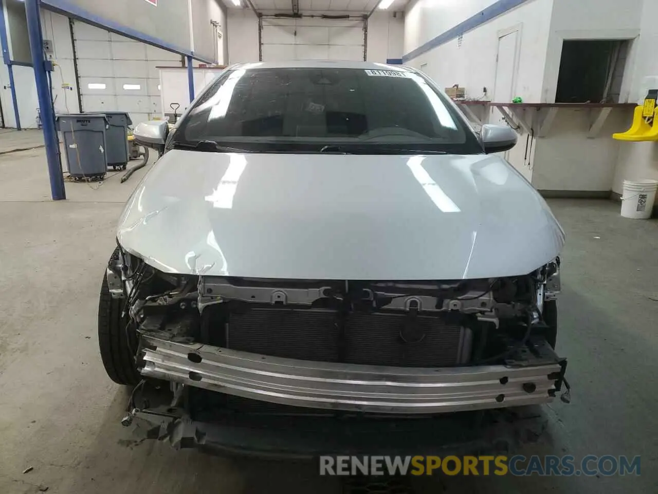 5 Photograph of a damaged car JTND4RBE1L3082953 TOYOTA COROLLA 2020