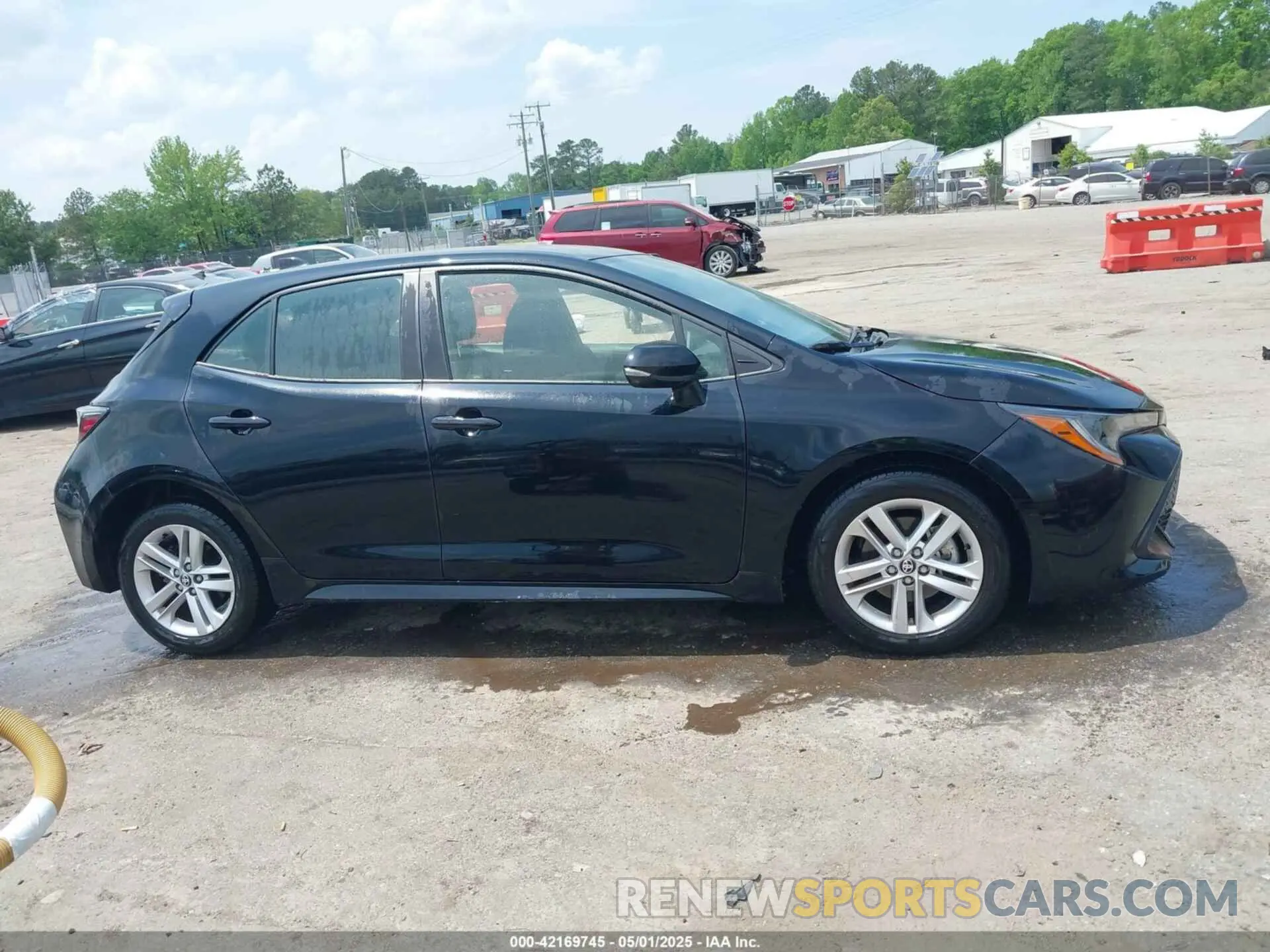 13 Photograph of a damaged car JTND4RBE1L3088154 TOYOTA COROLLA 2020
