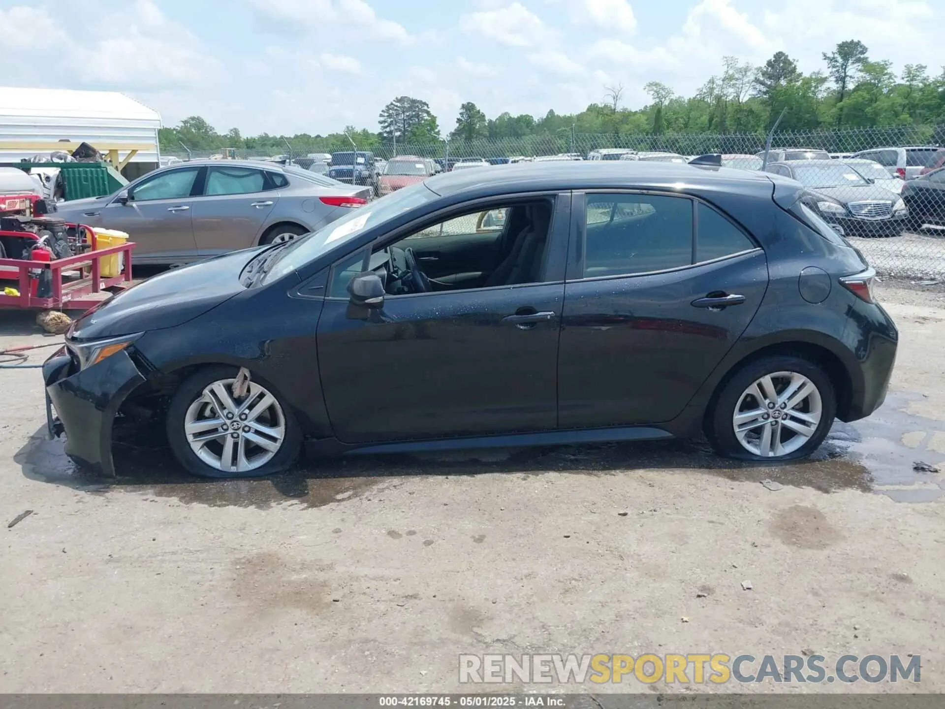 14 Photograph of a damaged car JTND4RBE1L3088154 TOYOTA COROLLA 2020