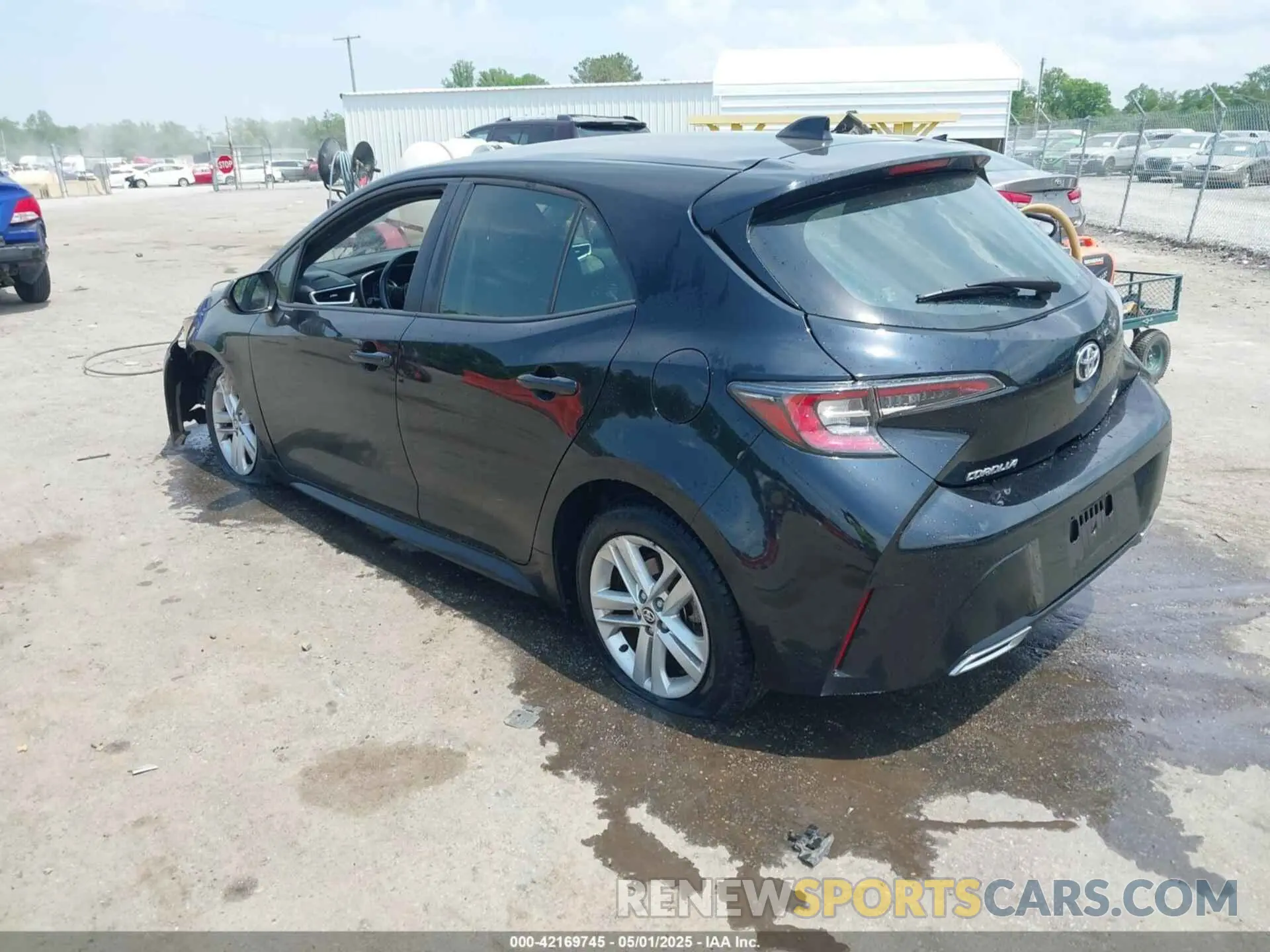 3 Photograph of a damaged car JTND4RBE1L3088154 TOYOTA COROLLA 2020