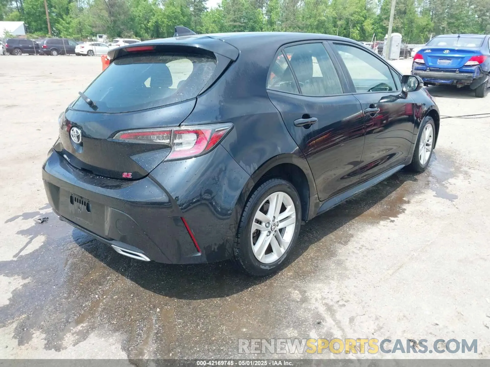4 Photograph of a damaged car JTND4RBE1L3088154 TOYOTA COROLLA 2020