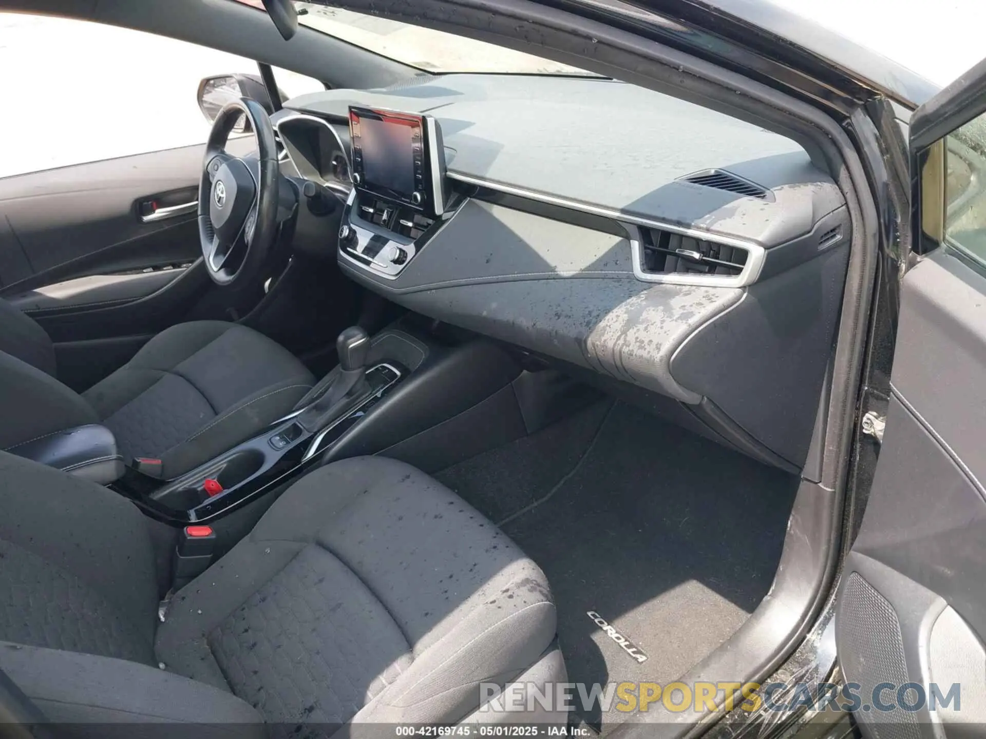 5 Photograph of a damaged car JTND4RBE1L3088154 TOYOTA COROLLA 2020