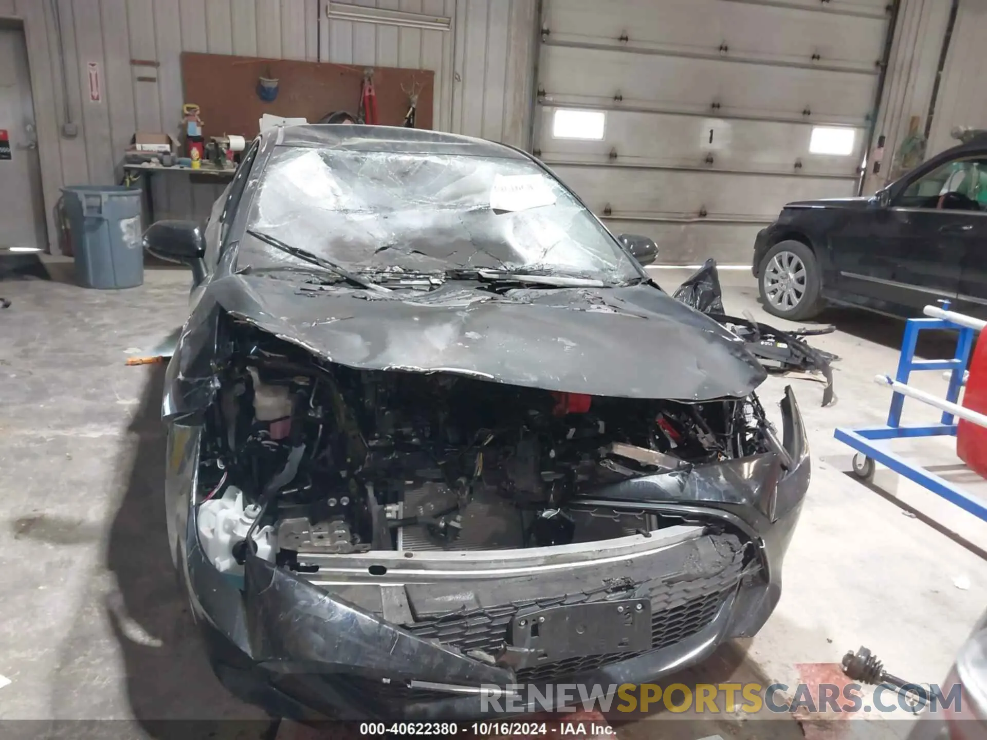 13 Photograph of a damaged car JTND4RBE1L3091121 TOYOTA COROLLA 2020